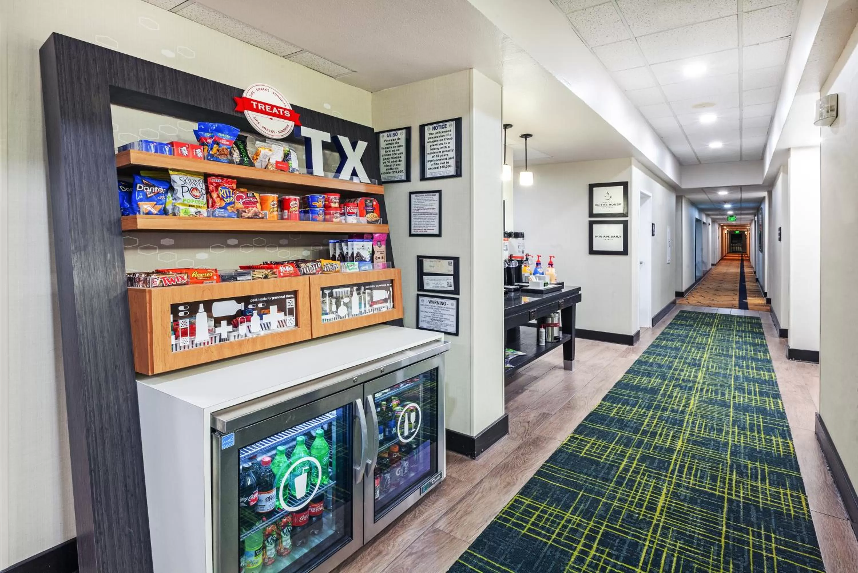 On-site shops in Comfort Inn Sherman