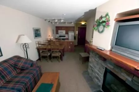 Deluxe One-Bedroom Condo in Rimfire