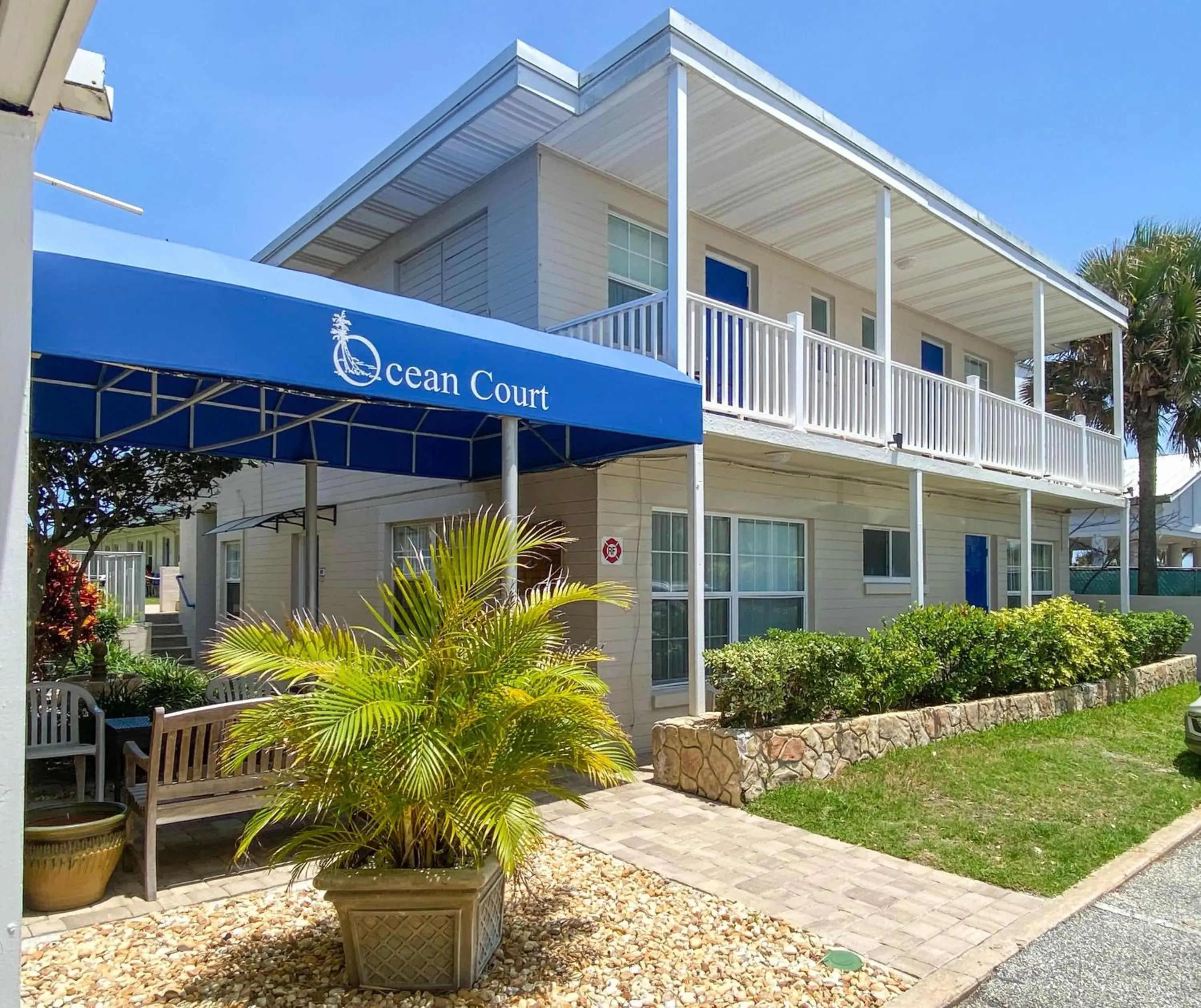 Property Building in Ocean Court Beachfront Hotel