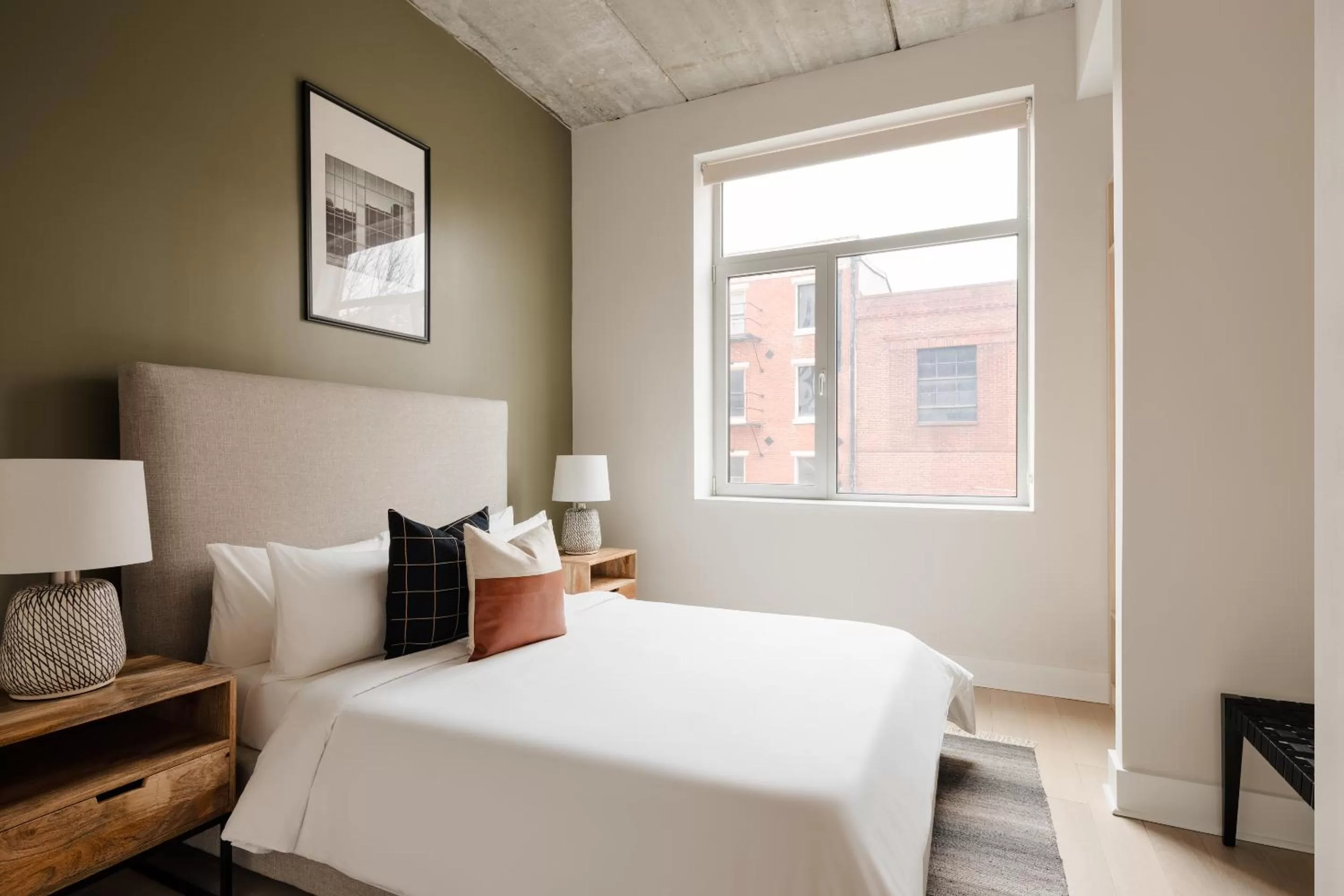 Living room, Bed in Sonder The Mint