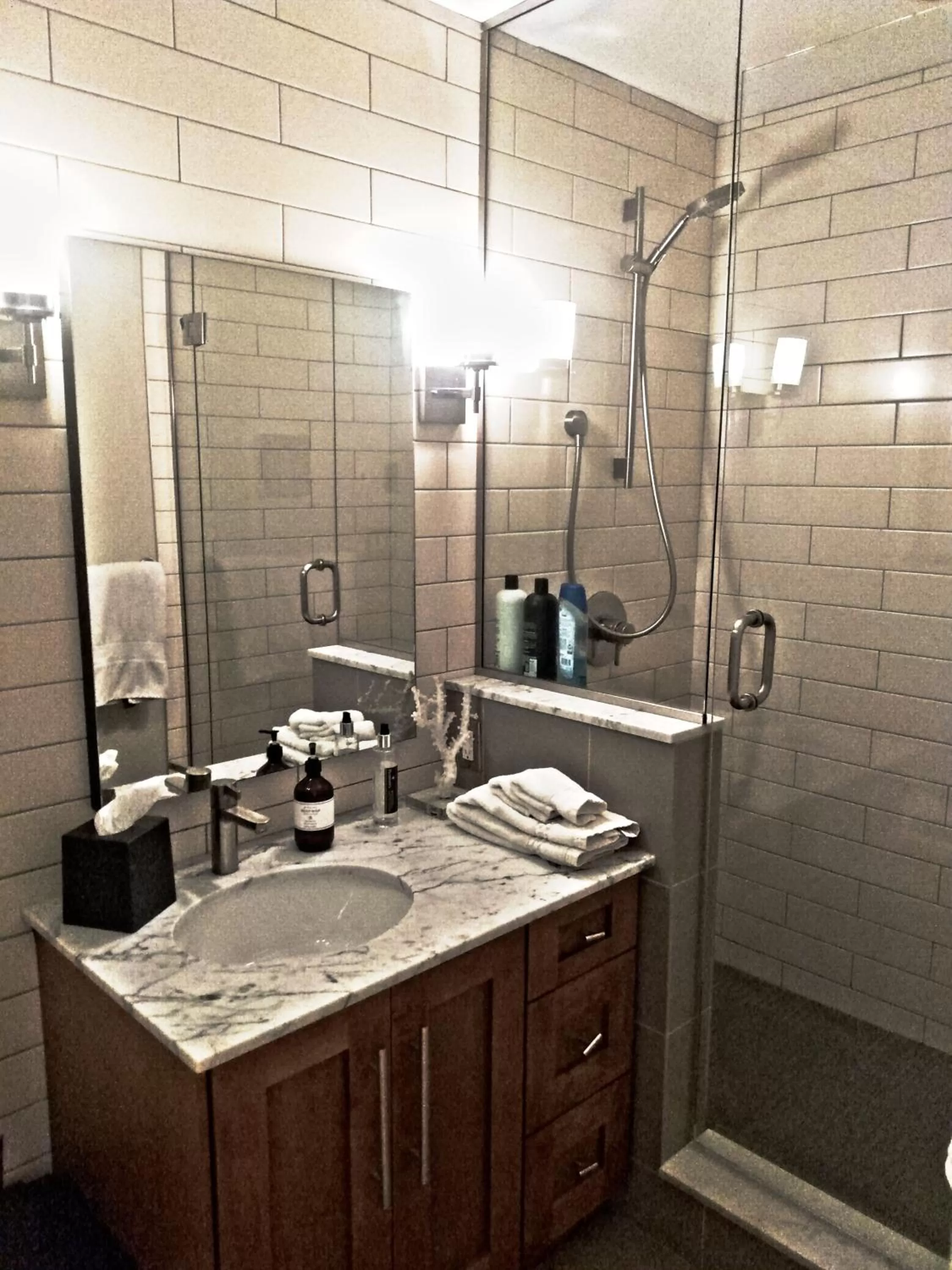 Bathroom in Suite Smart Vancouver