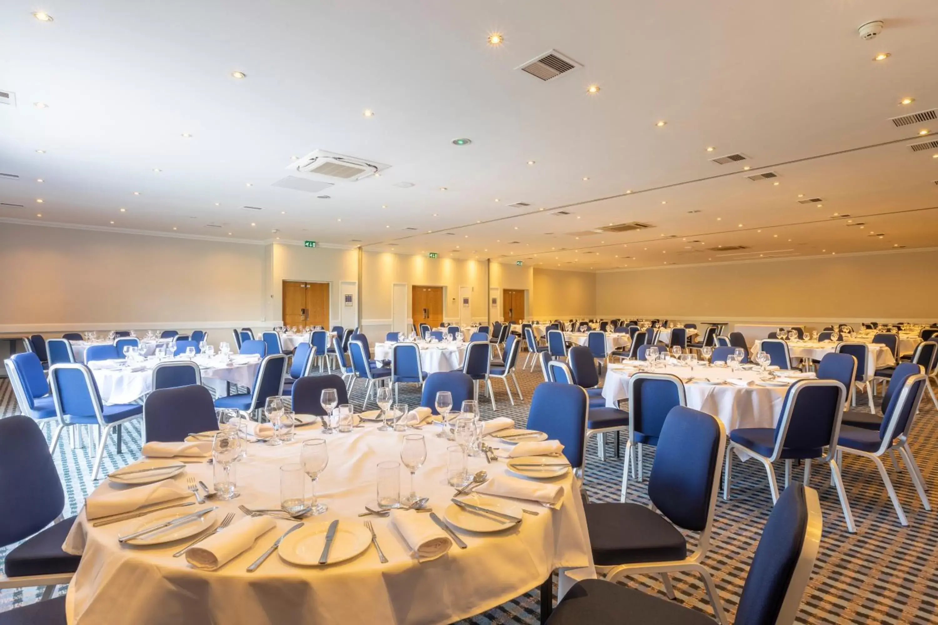 Meeting/conference room, Restaurant/Places to Eat in Holiday Inn Basildon, an IHG Hotel