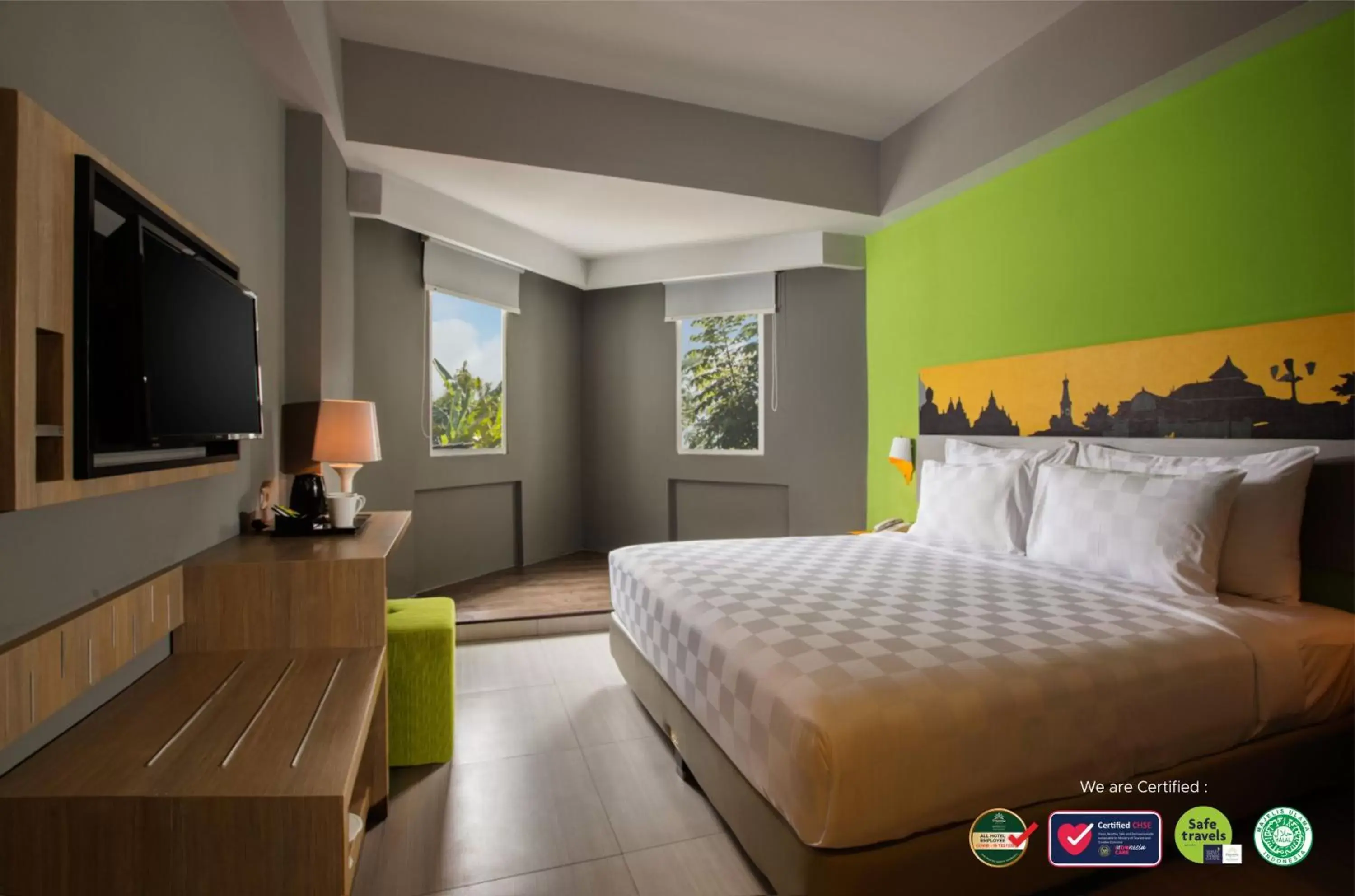 Communal lounge/ TV room, Bed in KHAS Malioboro Hotel