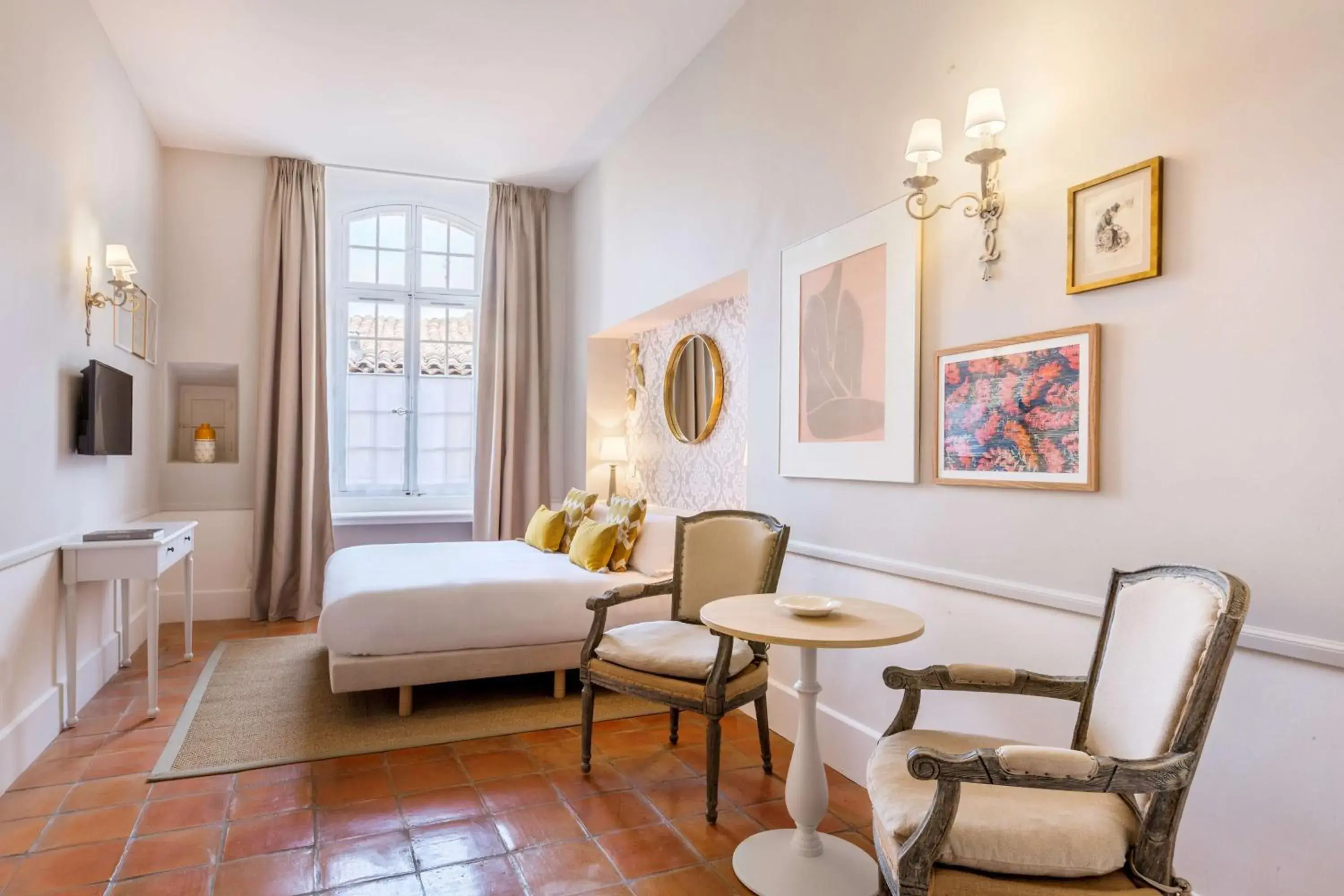 Classic Room in Chateau de Mazan, BW Premier Collection