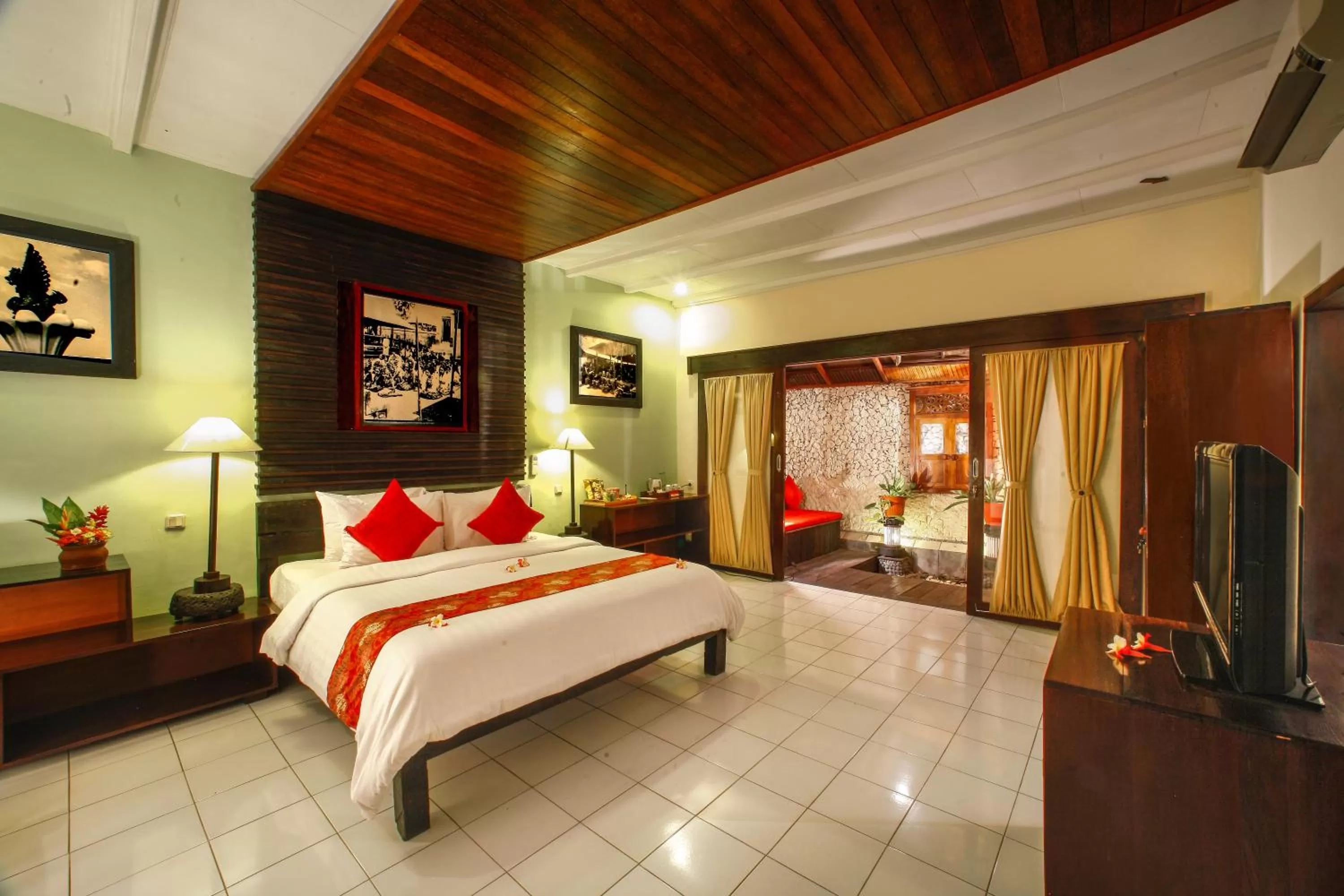 Bedroom, Bed in Bali Taman Beach Resort & Spa Lovina