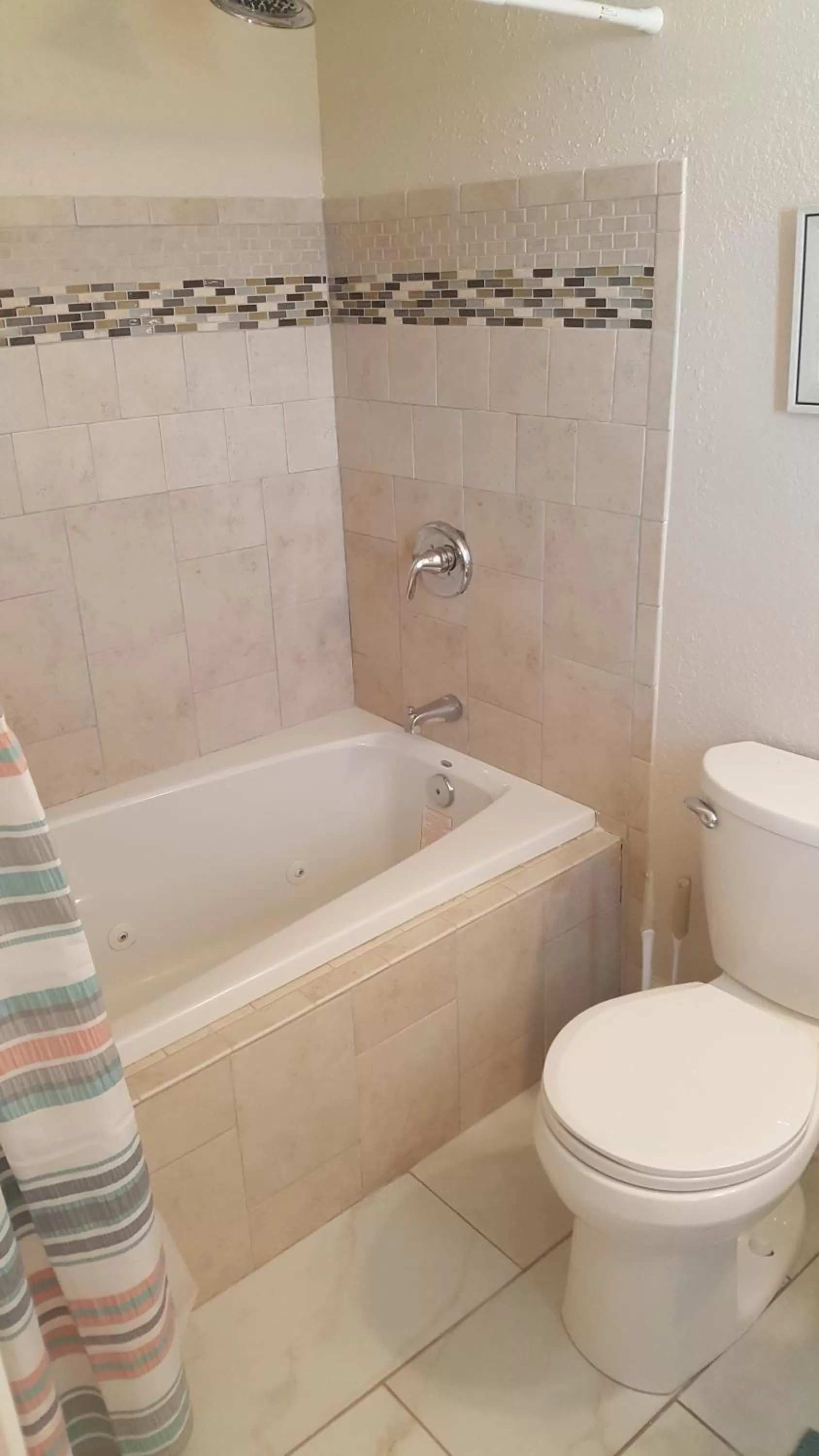 Shower in Pierhouse Bed & Breakfast