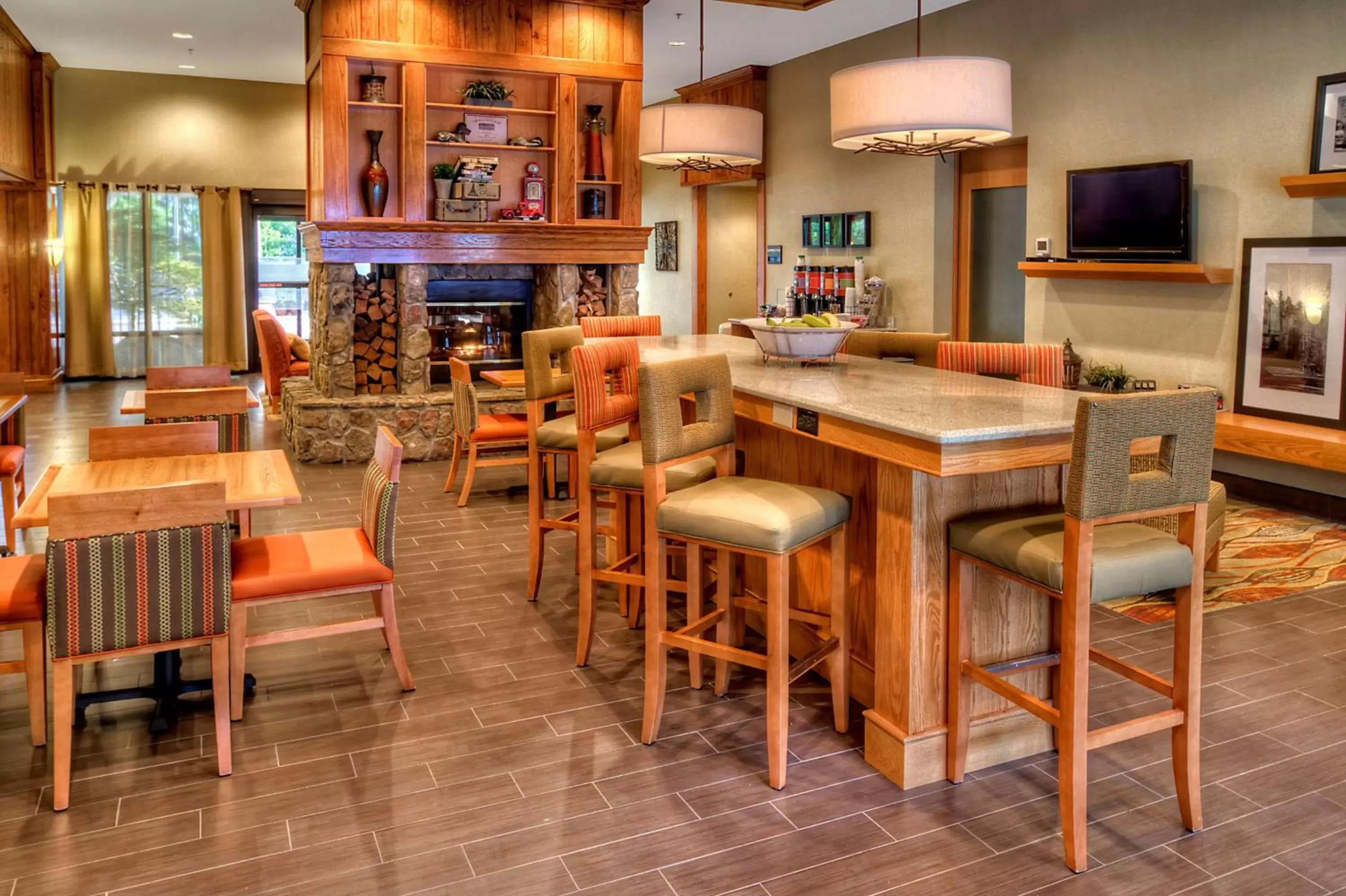 Lobby or reception, Lounge/Bar in Hampton Inn Franklin, NC