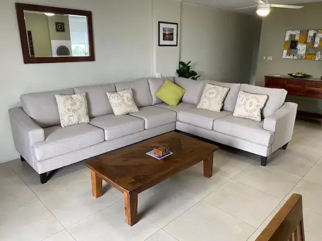 Seating Area in Tradewinds Apartments