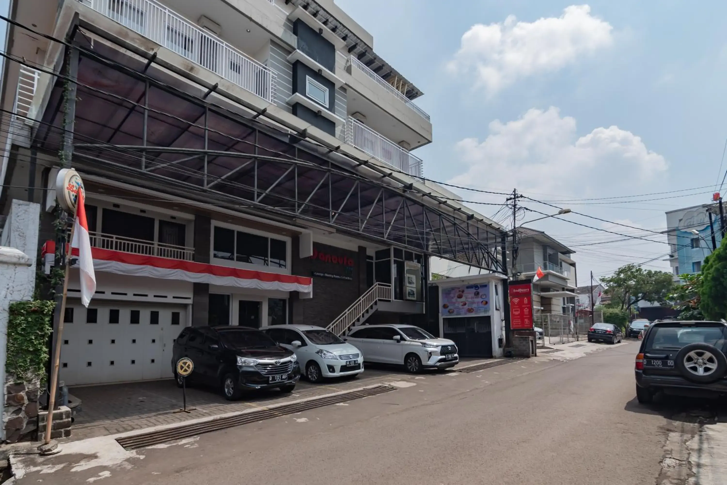 Property building in RedDoorz near Gedung Sate 2 Property building in RedDoorz near Gedung Sate 2