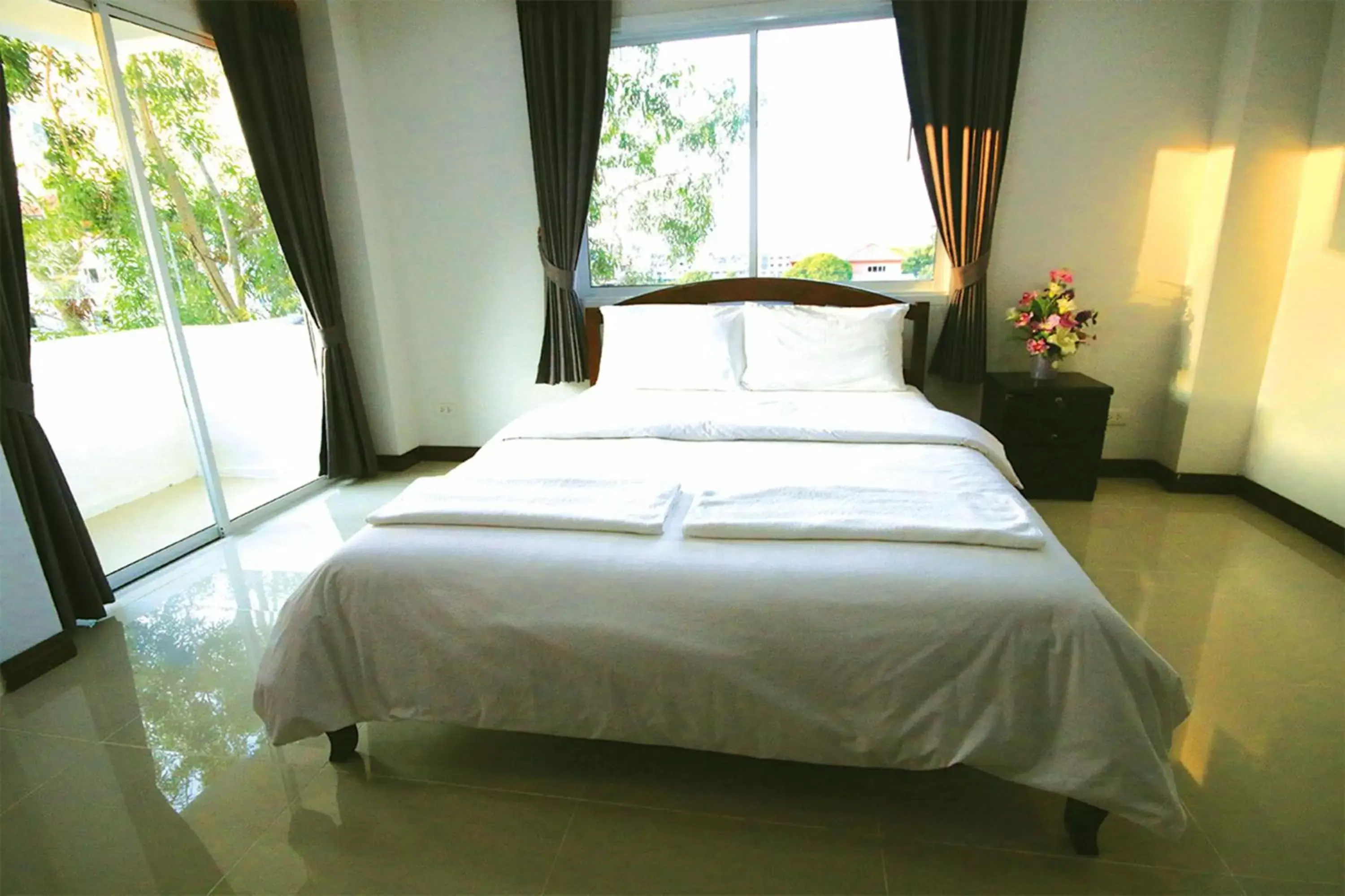 Photo of the whole room, Bed in Baan Samrarn Photo of the whole room, Bed in Baan Samrarn
