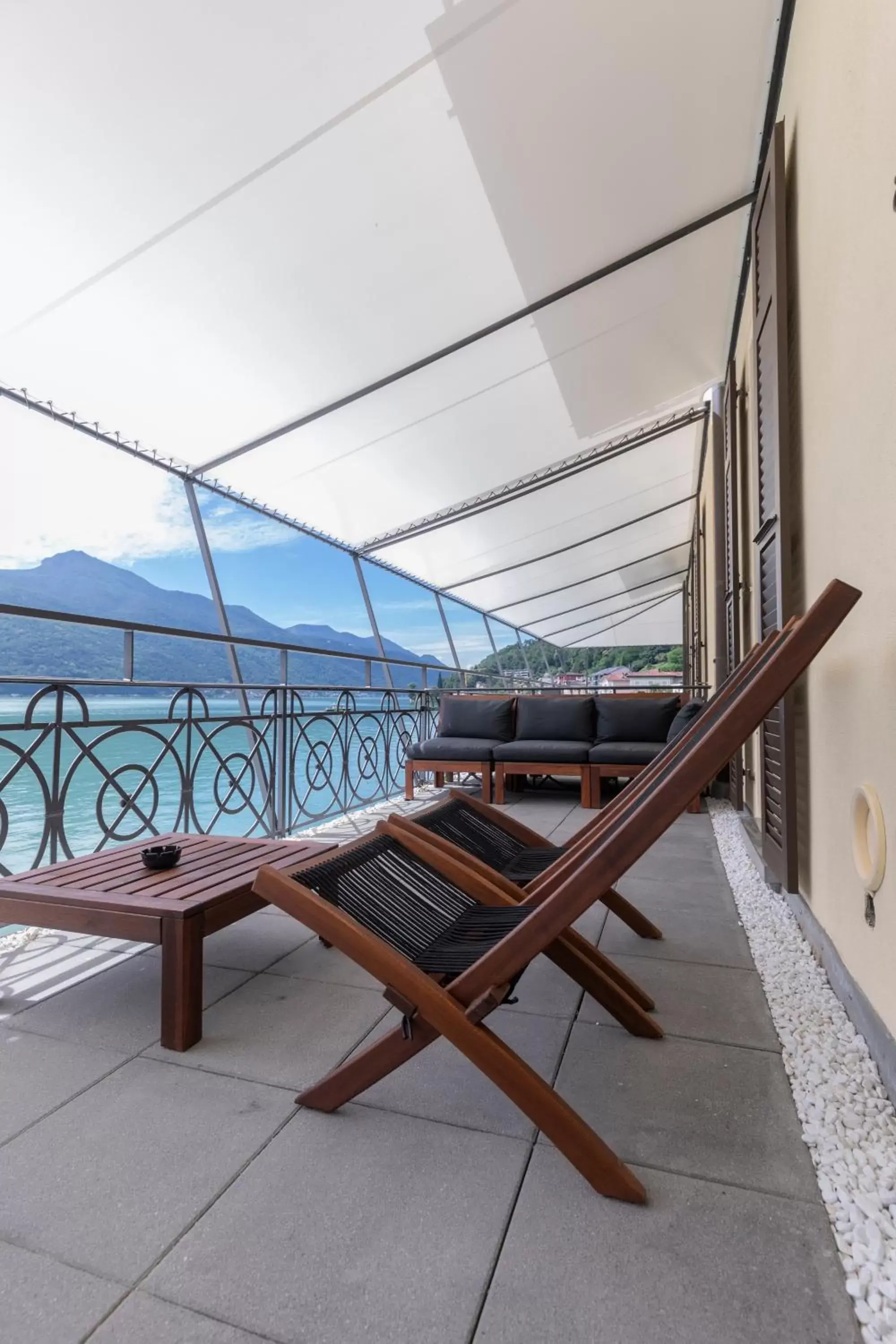 Balcony/Terrace in Lac Hotel