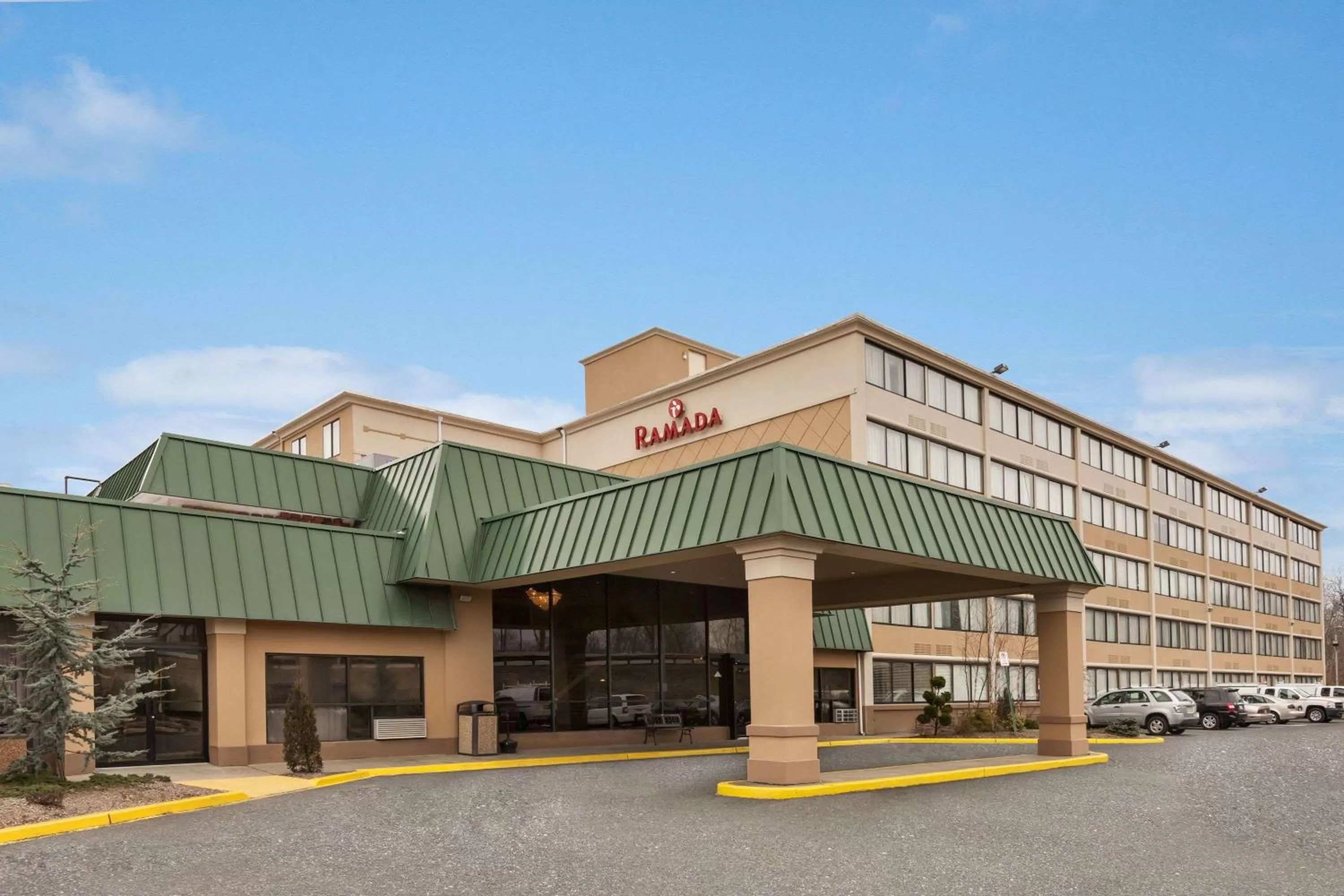 Property building in Ramada by Wyndham Rochelle Park Near Paramus