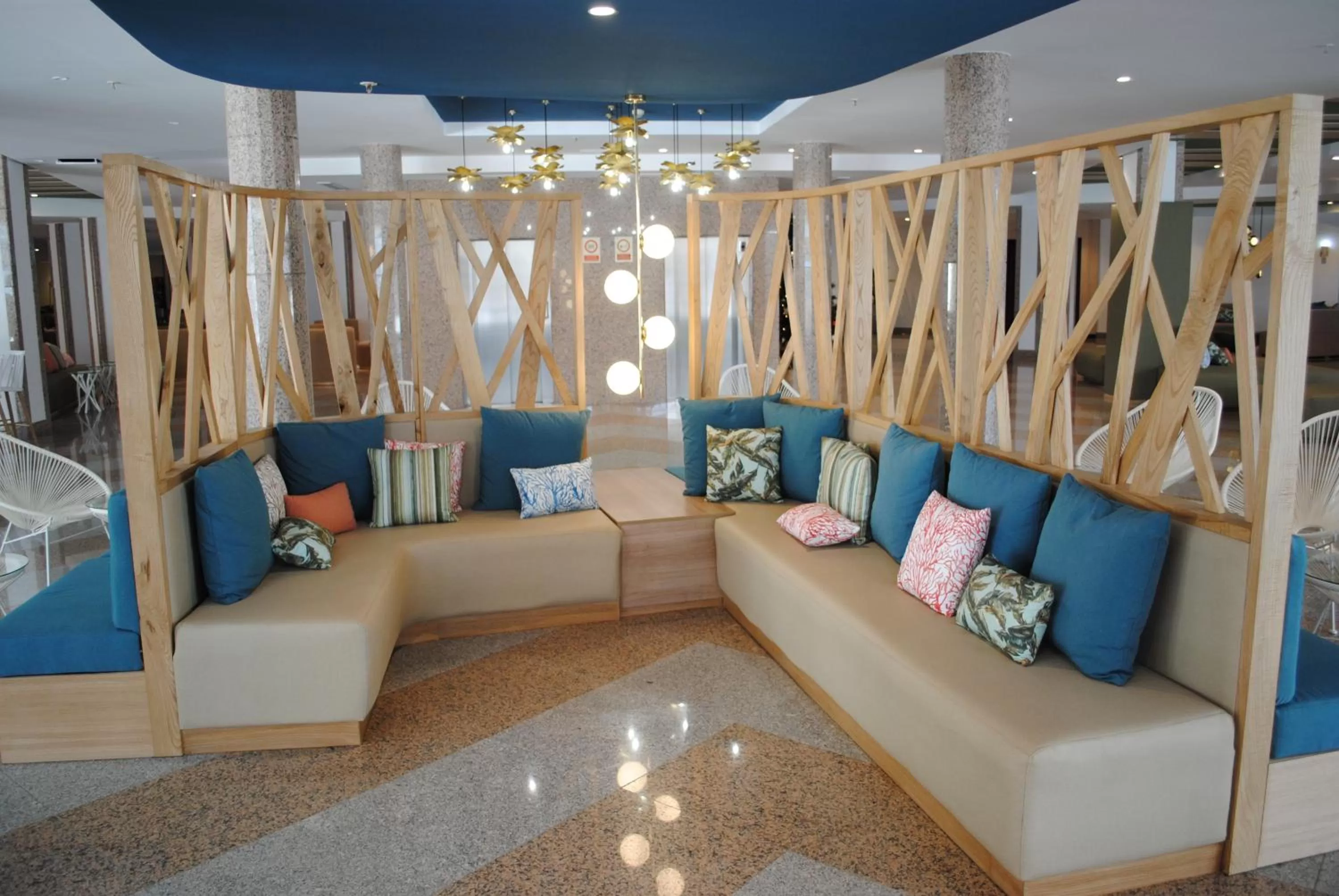 Lobby or reception in Gara Suites Golf & Spa