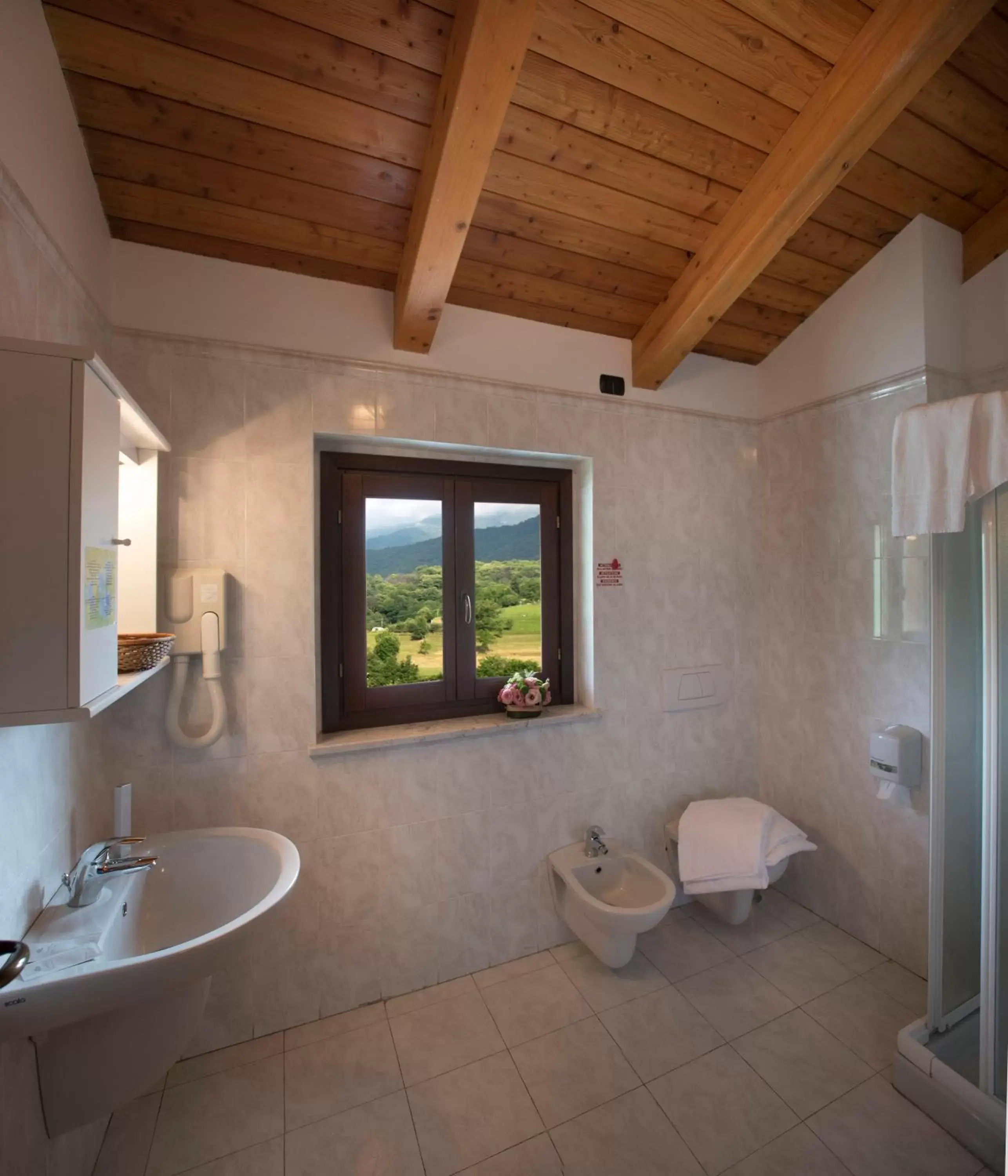 Bathroom in Hotel la Colletta