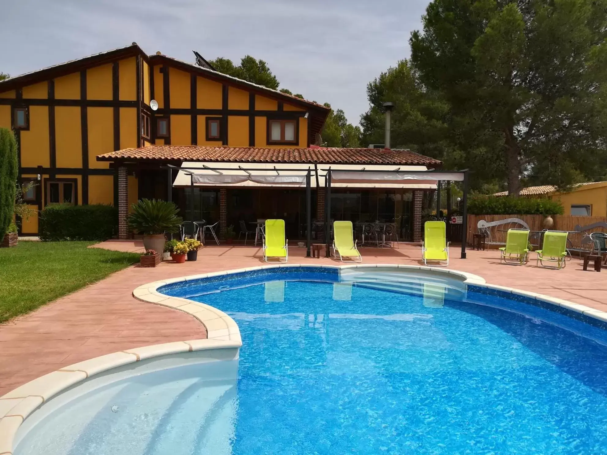 Swimming Pool in El Racó de la Pintora "Adults Only"