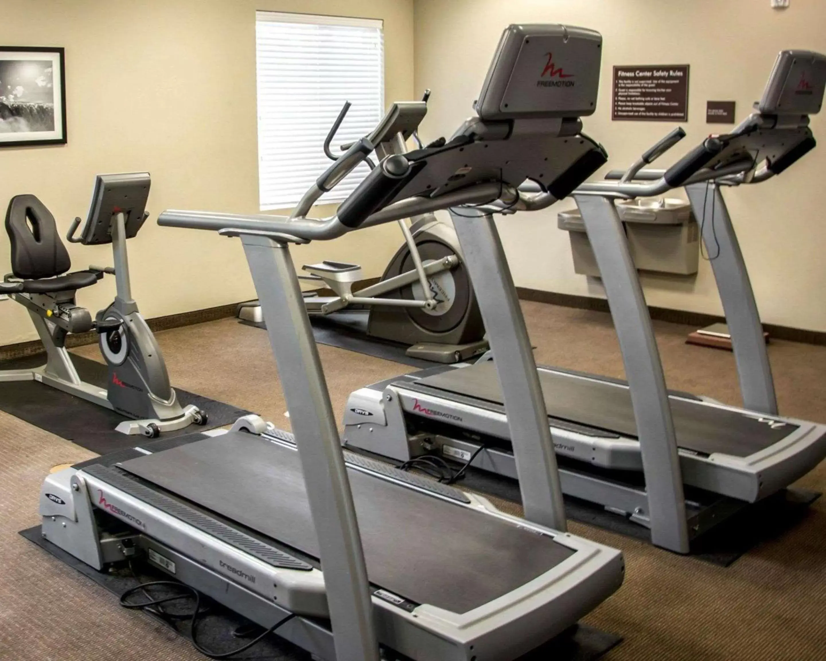 Fitness centre/facilities, Fitness Center/Facilities in Sleep Inn and Suites near Mall & Medical Center