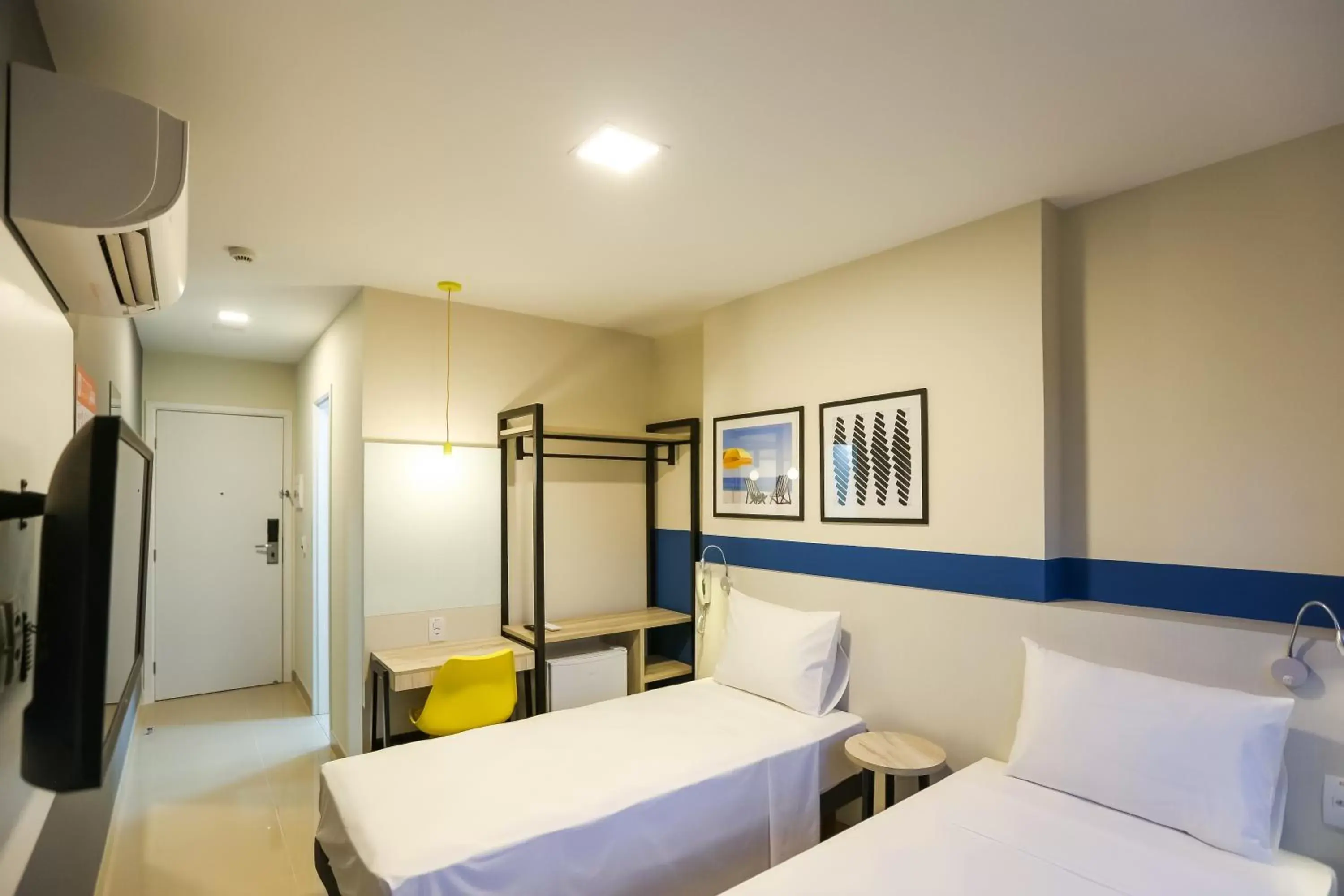 Bedroom, Bed in Transamerica Fit Recife