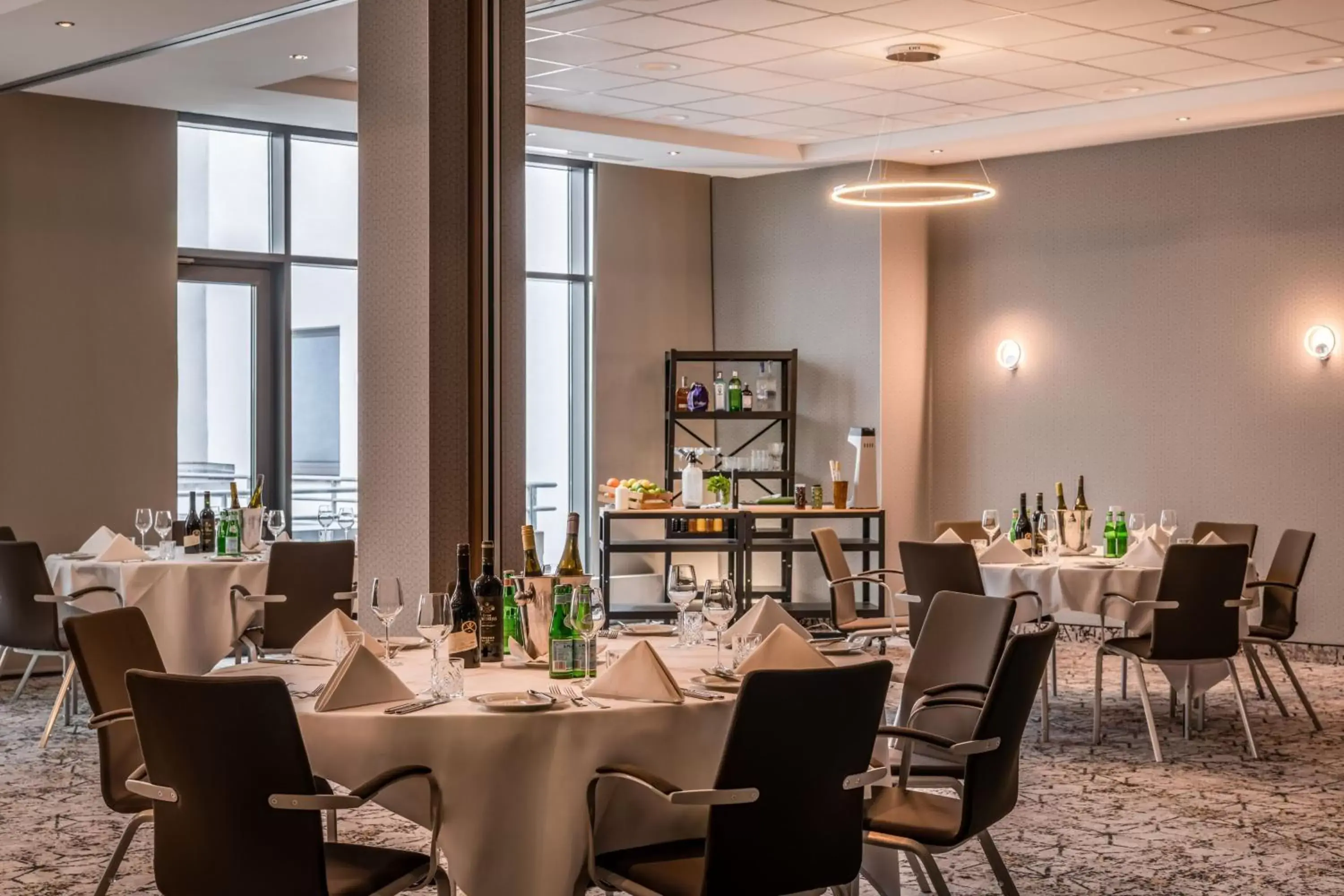 Meeting/conference room, Restaurant/Places to Eat in Courtyard by Marriott Munich City Center