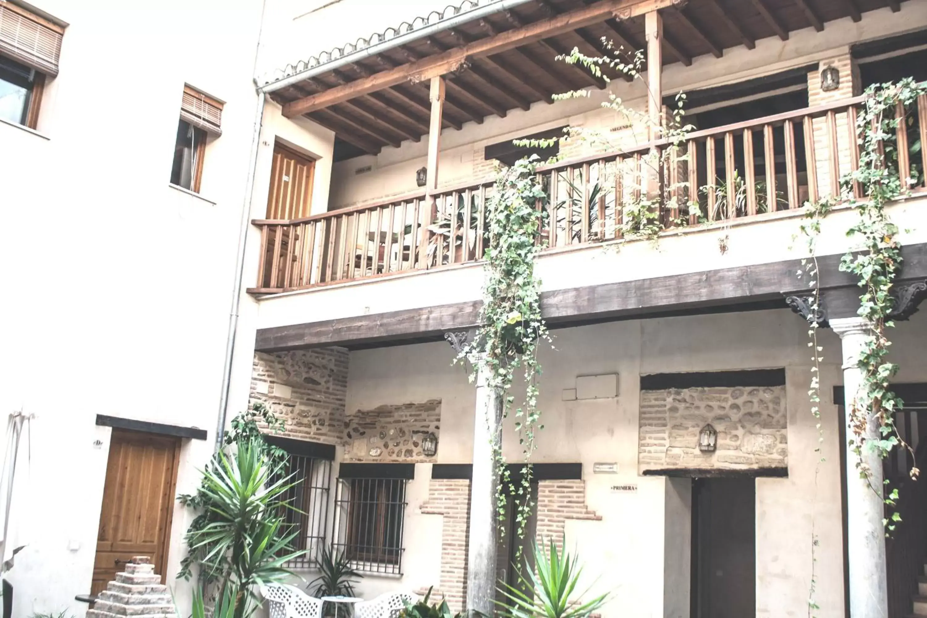 Garden, Facade/Entrance in Abadia Suites