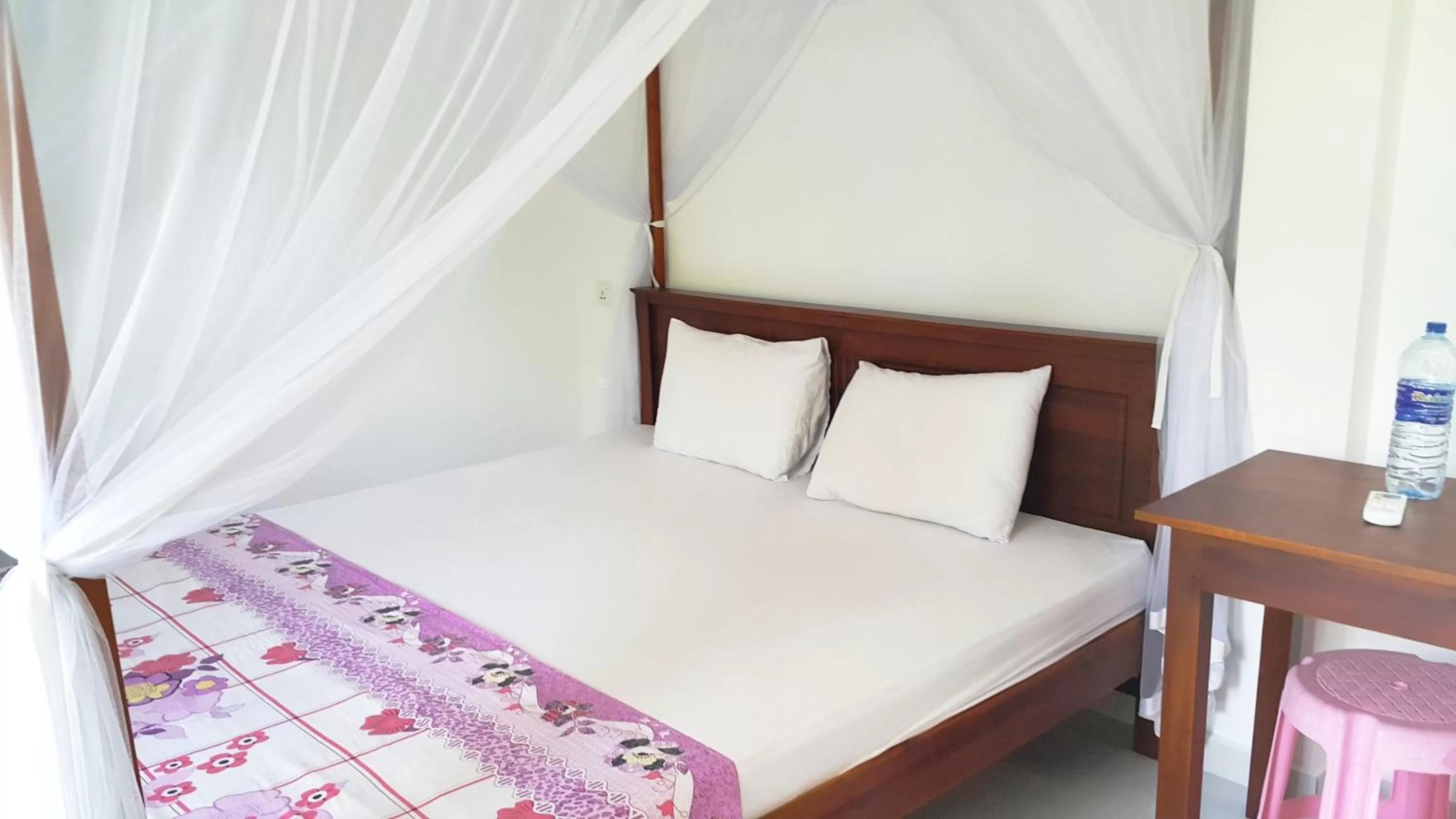 Deluxe Double Room with Balcony in Era Holiday House