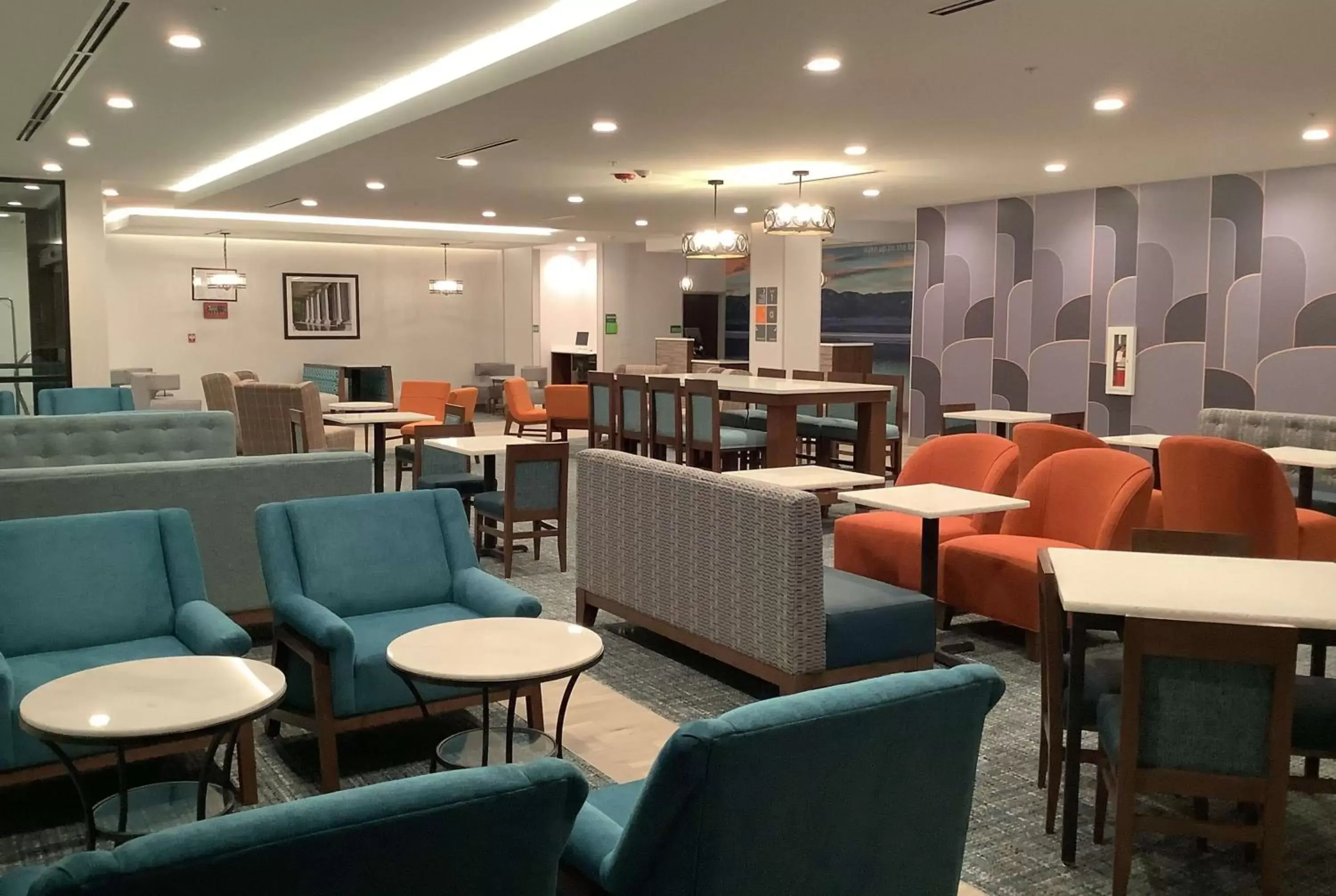 Lobby or reception in La Quinta Inn & Suites by Wyndham Littleton-Red Rocks Lobby or reception in La Quinta Inn & Suites by Wyndham Littleton-Red Rocks
