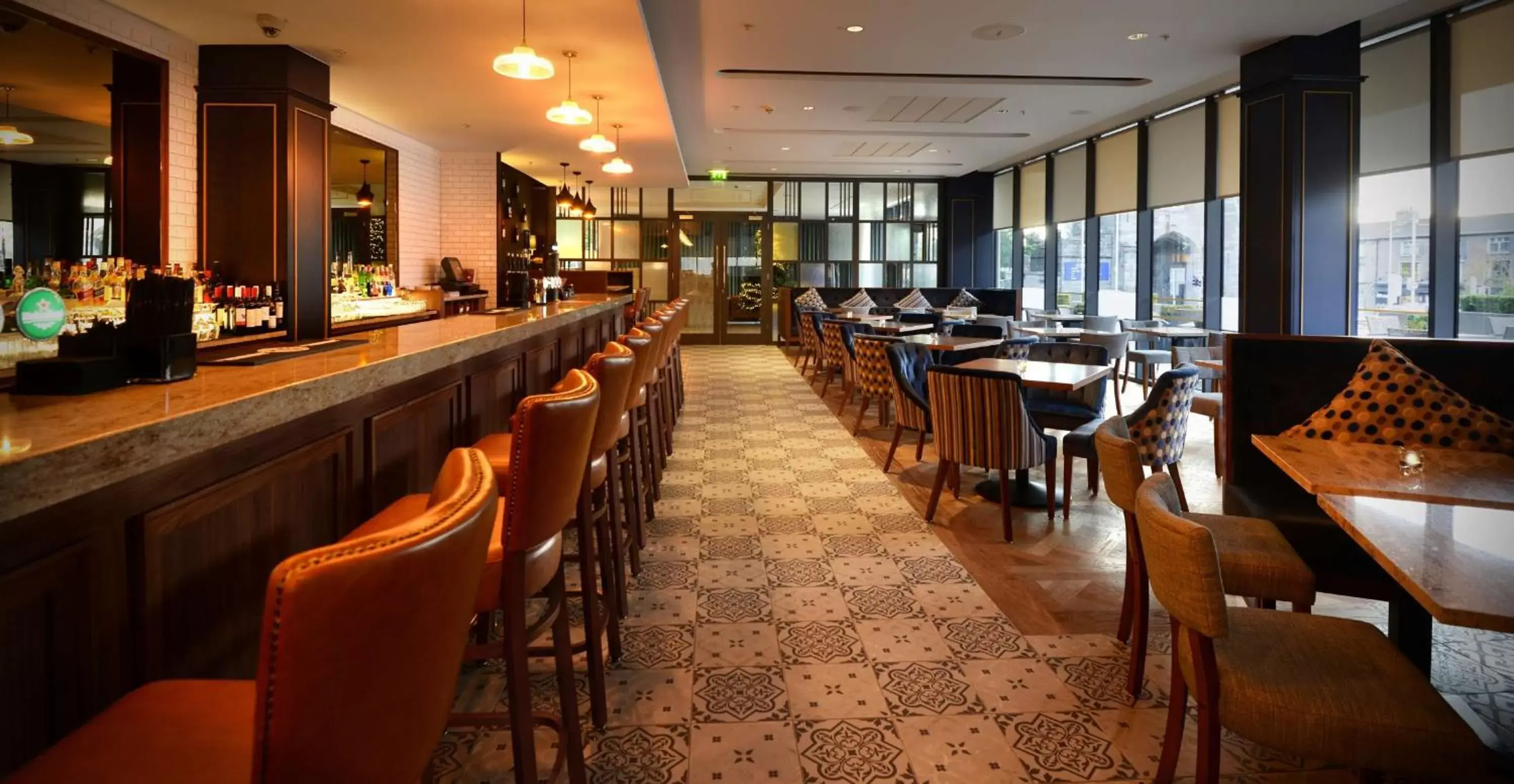 Lounge or bar, Restaurant/Places to Eat in Hilton Dublin Kilmainham