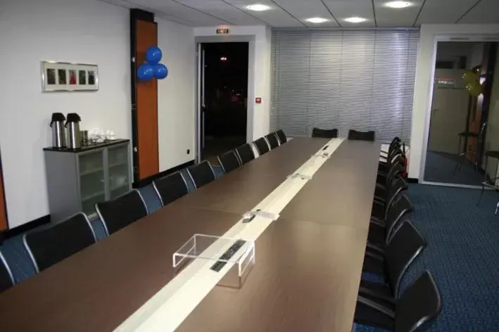 Meeting/conference room in ibis Budget Thiers