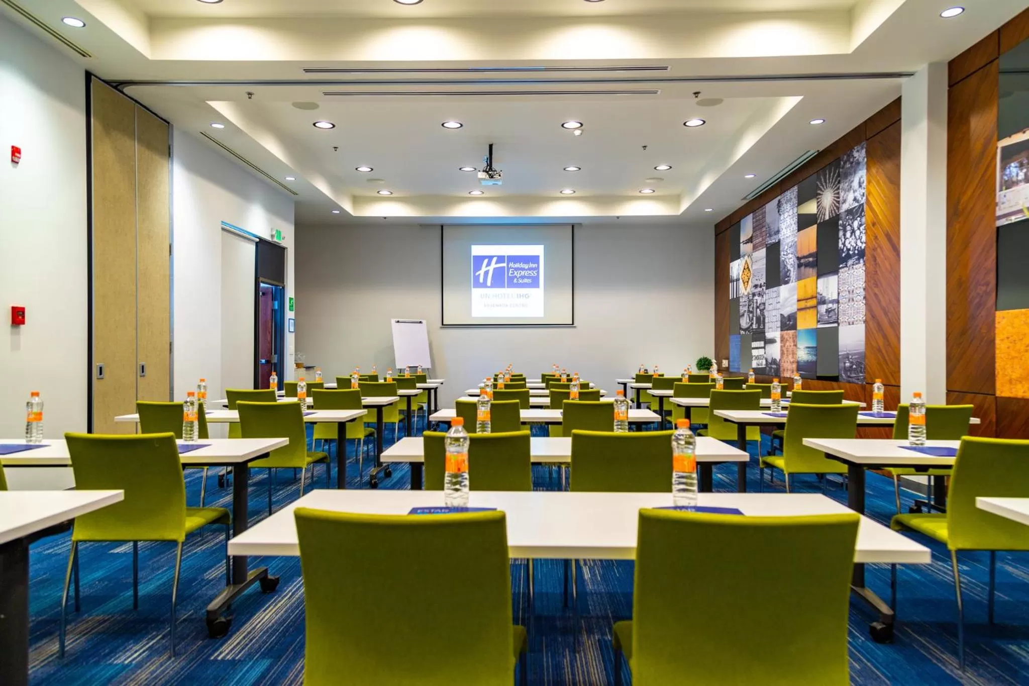Meeting/conference room in Holiday Inn Express & Suites - Ensenada Centro by IHG