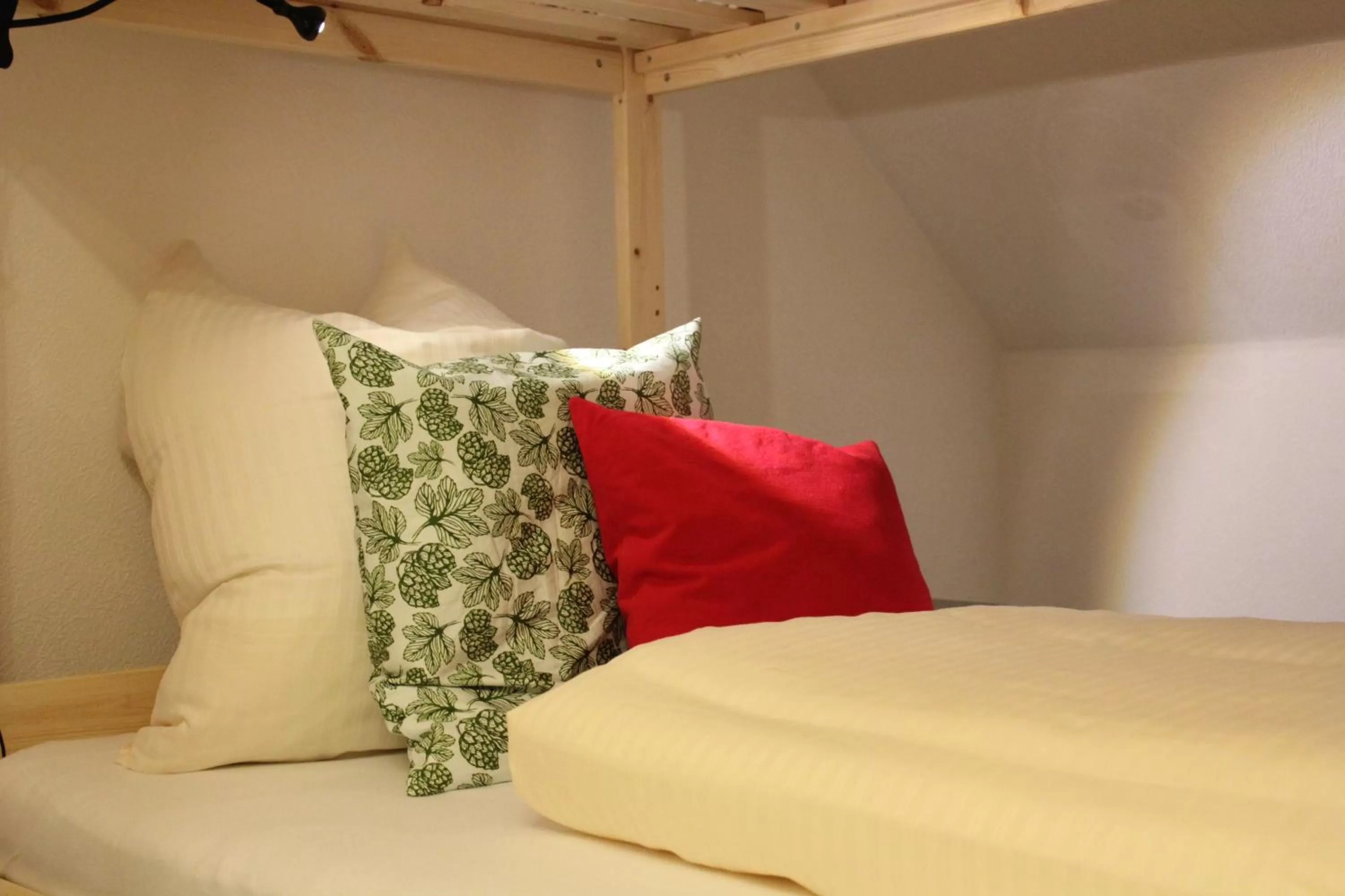 bunk bed, Bed in BrauHotel Bonn