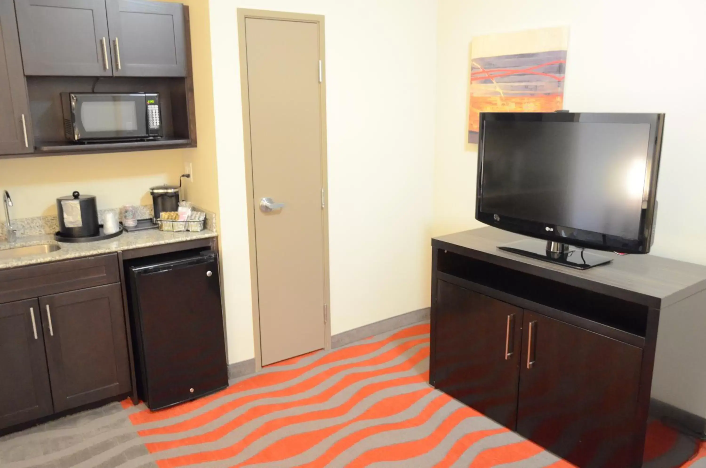 TV and multimedia, TV/Entertainment Center in Holiday Inn Houston West - Westway Park, an IHG Hotel