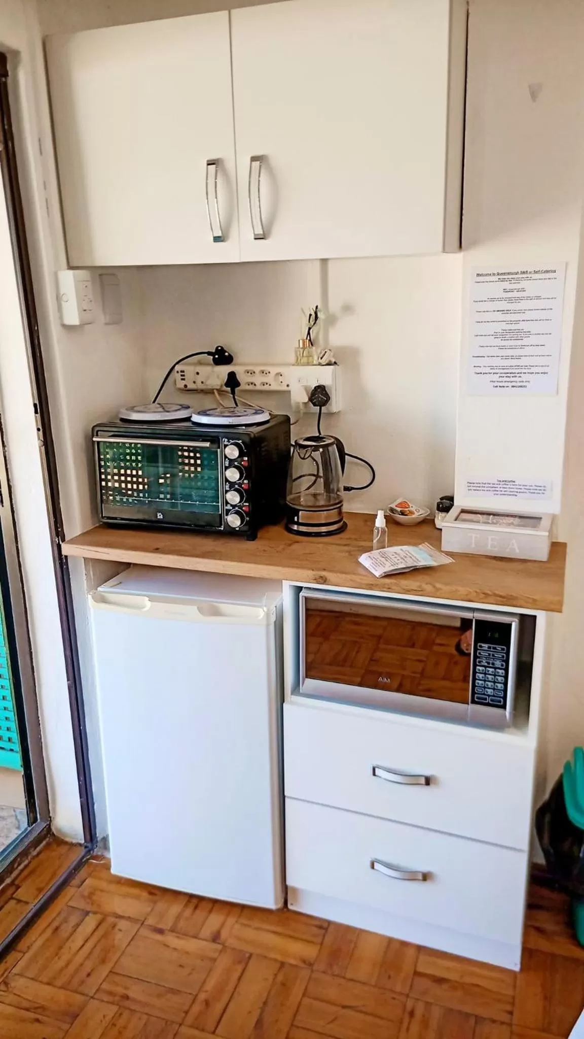 Kitchen or kitchenette in Queensburgh B&B or Self Catering