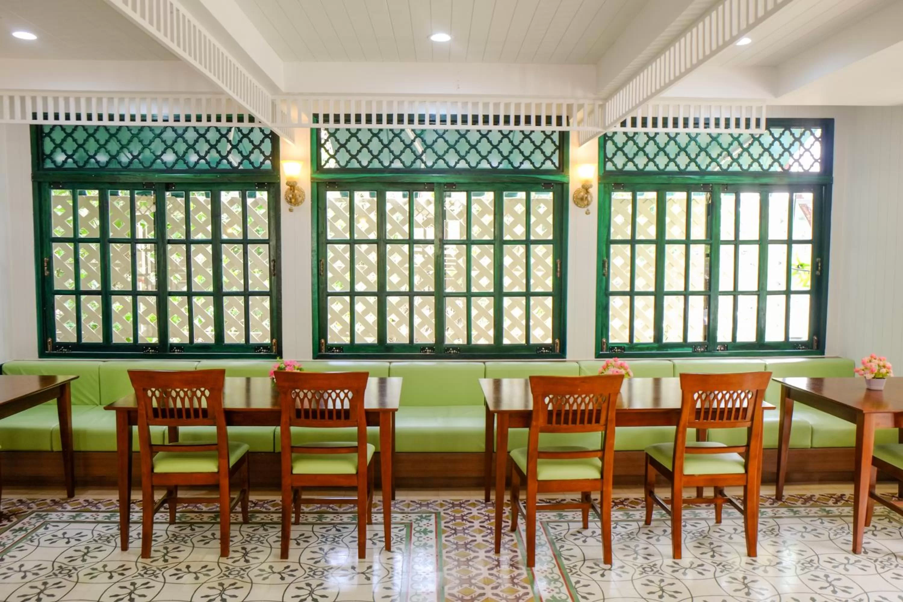 Decorative detail in Anchan Laguna Hotel โรงแรมอัญชันลากูน่า