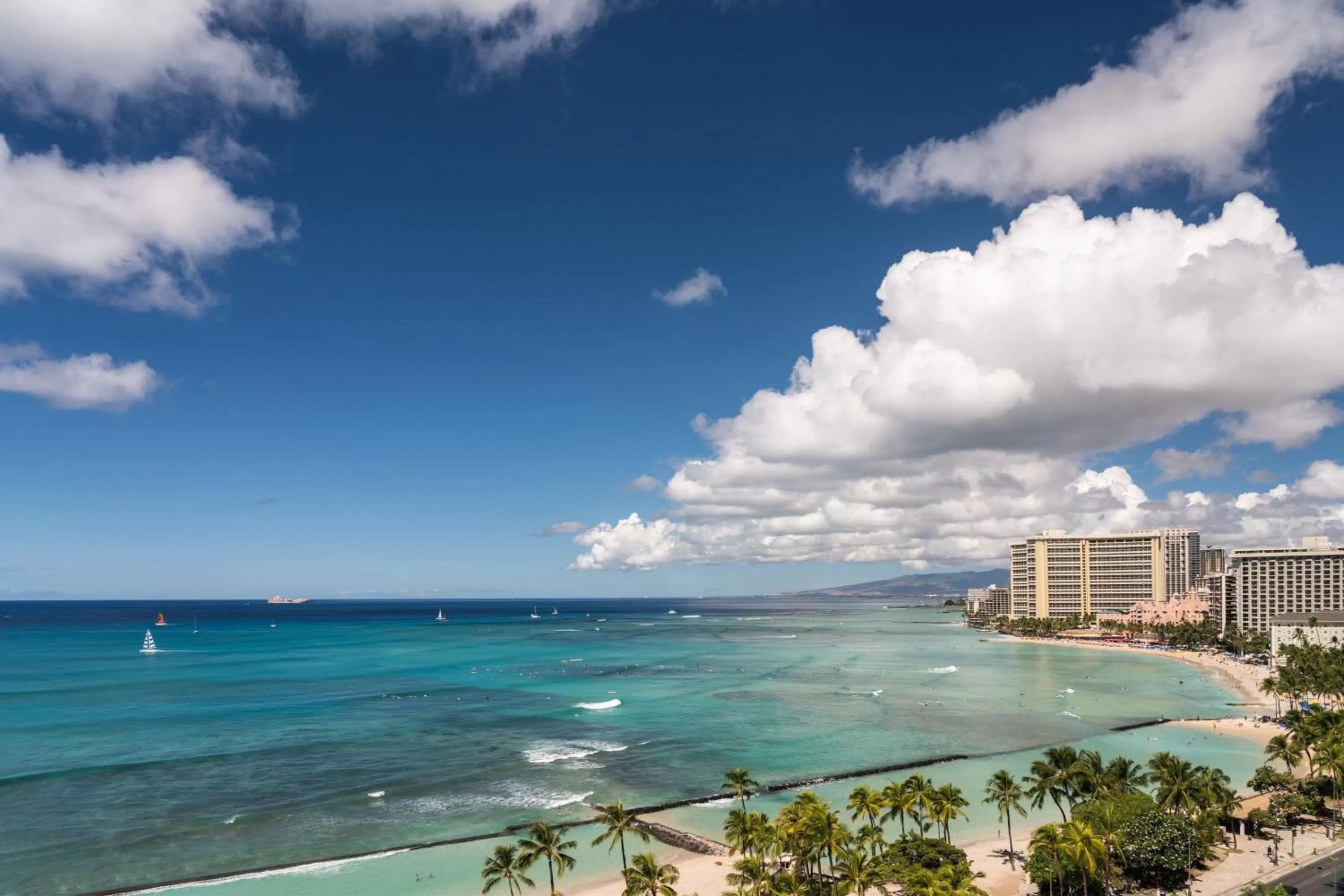 Property building in Waikiki Beach Marriott Resort & Spa