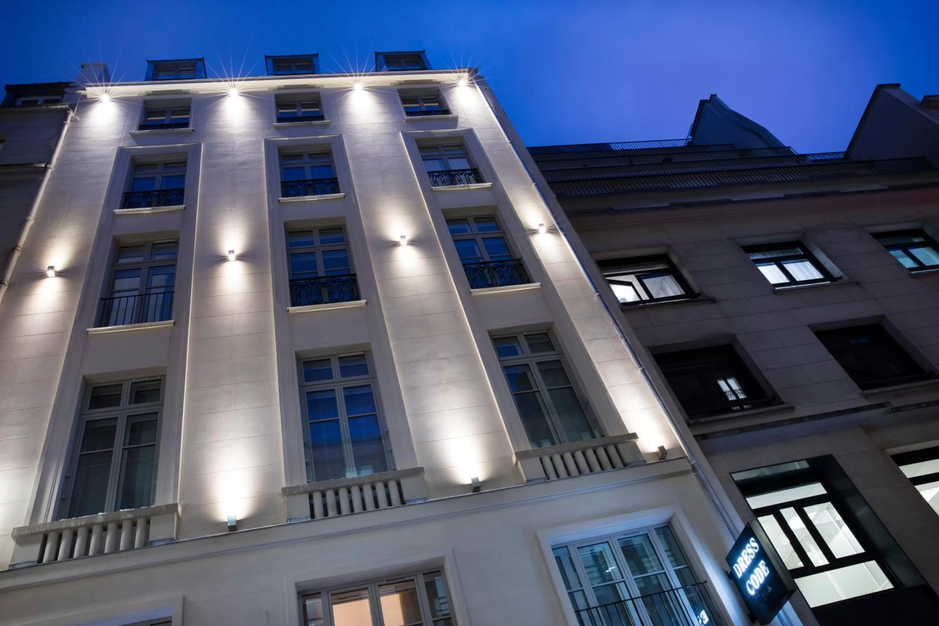 Facade/entrance in Hôtel Dress Code