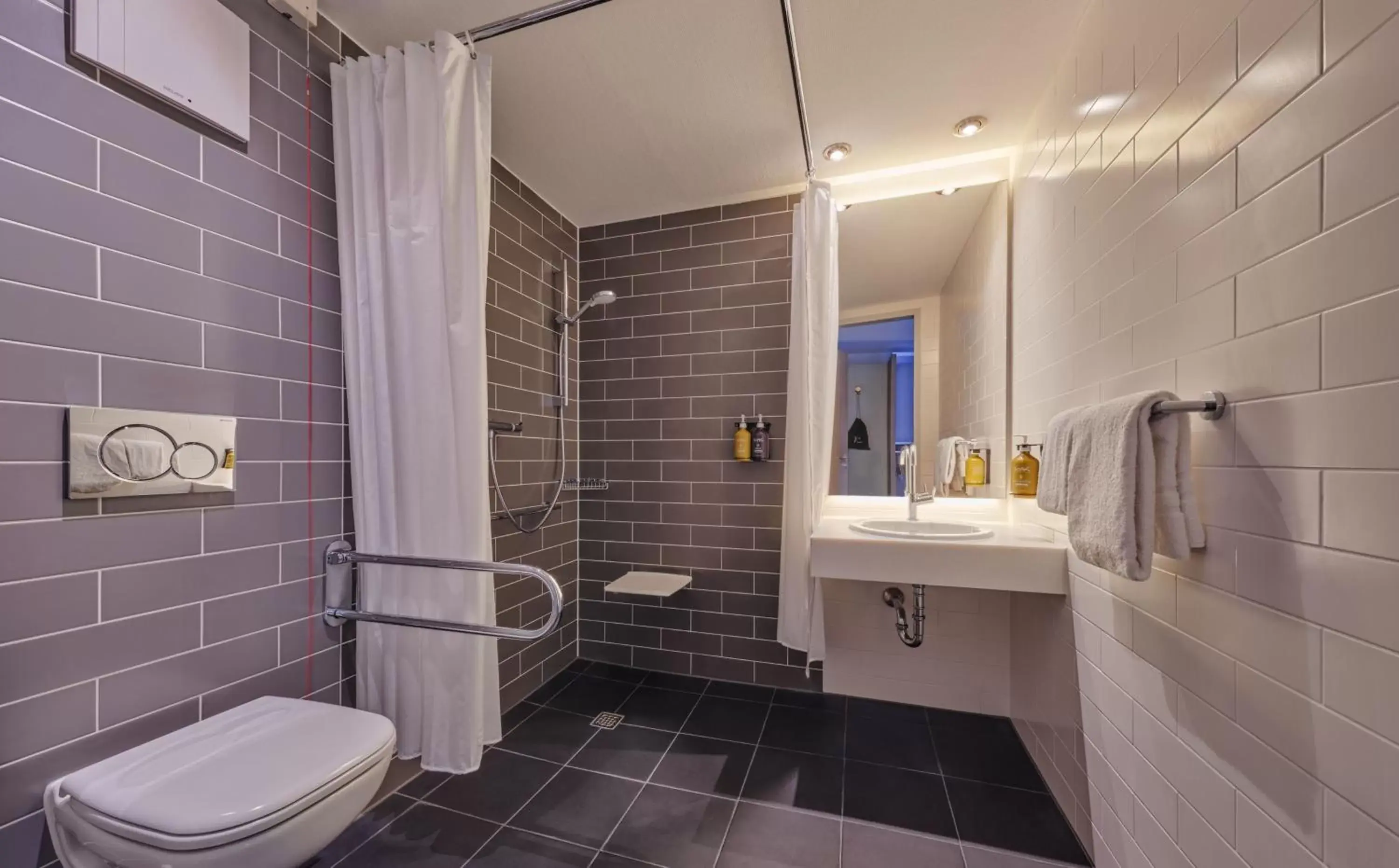 Bathroom in Holiday Inn Express Cologne Troisdorf, an IHG Hotel