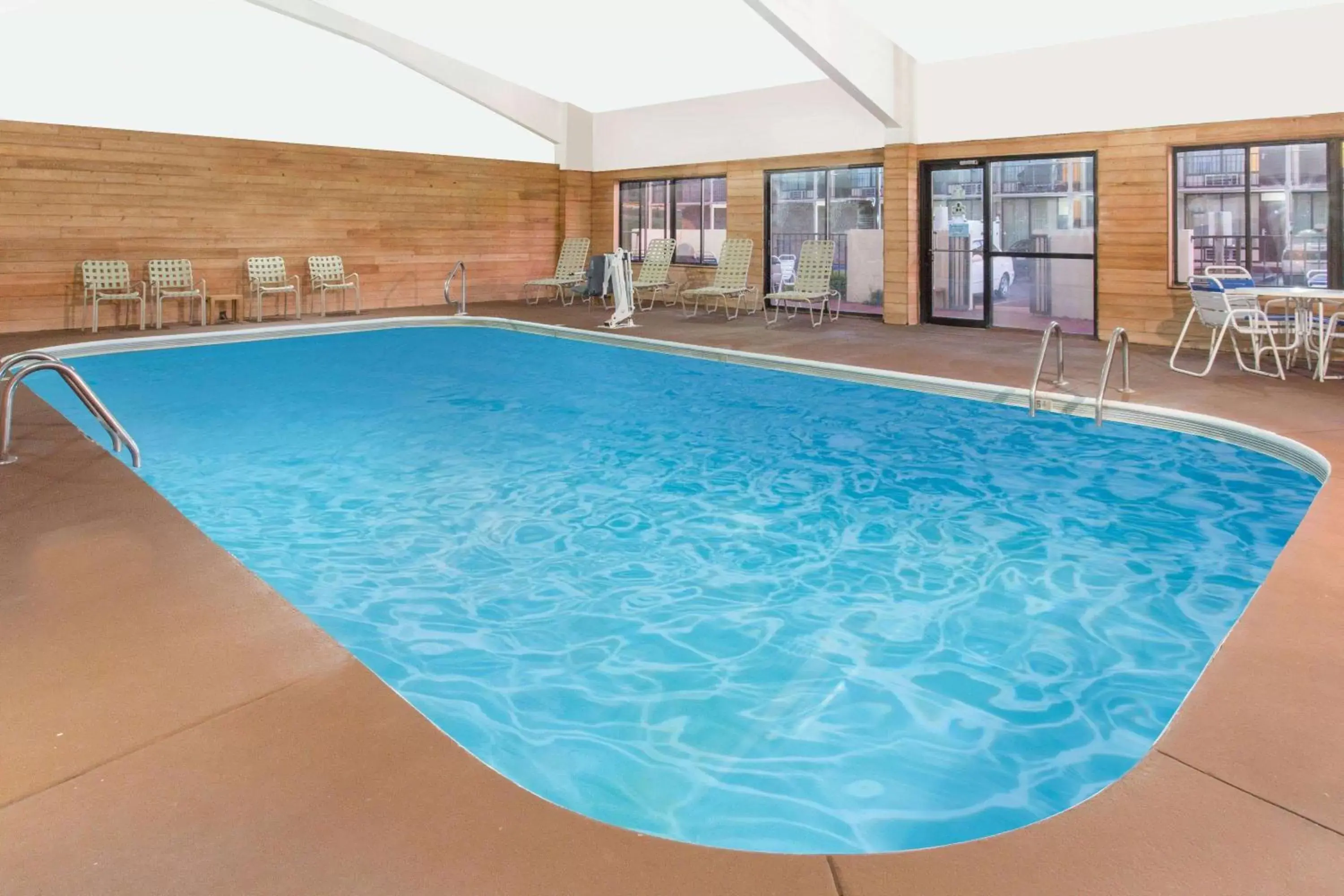 Pool view, Swimming Pool in Days Inn by Wyndham Princeton