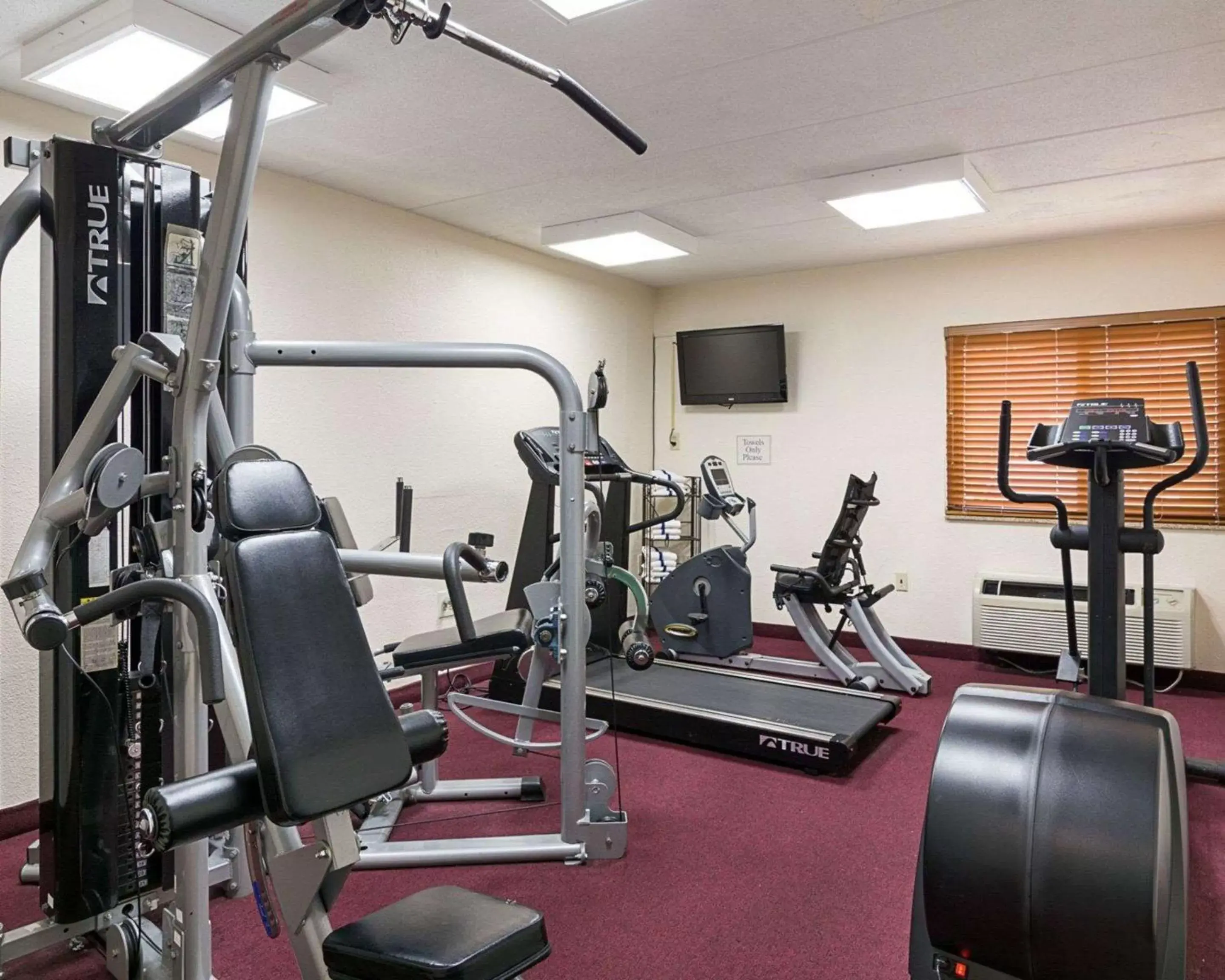 Fitness centre/facilities in Comfort Inn Oxon Hill - National Harbor Fitness centre/facilities in Comfort Inn Oxon Hill - National Harbor