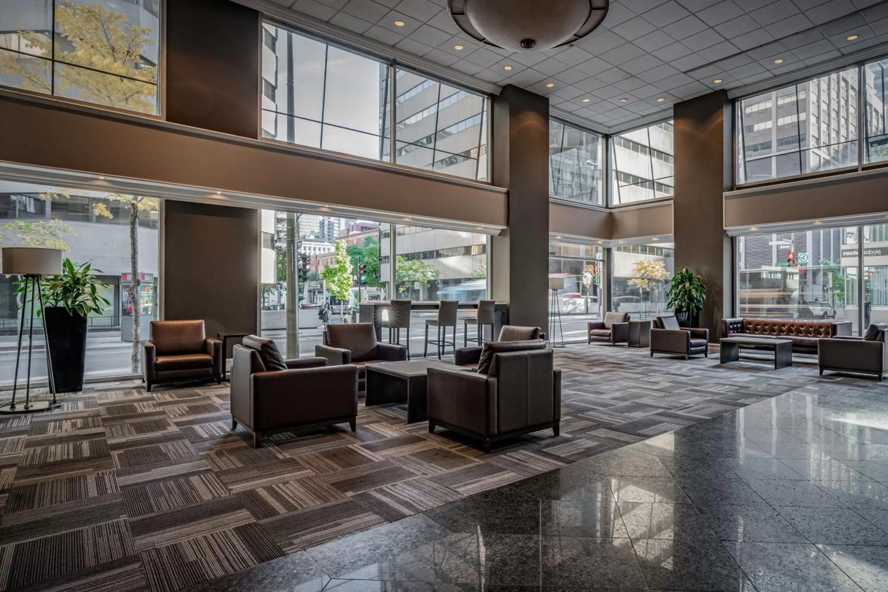 Lobby or reception in Delta Hotels by Marriott Montreal