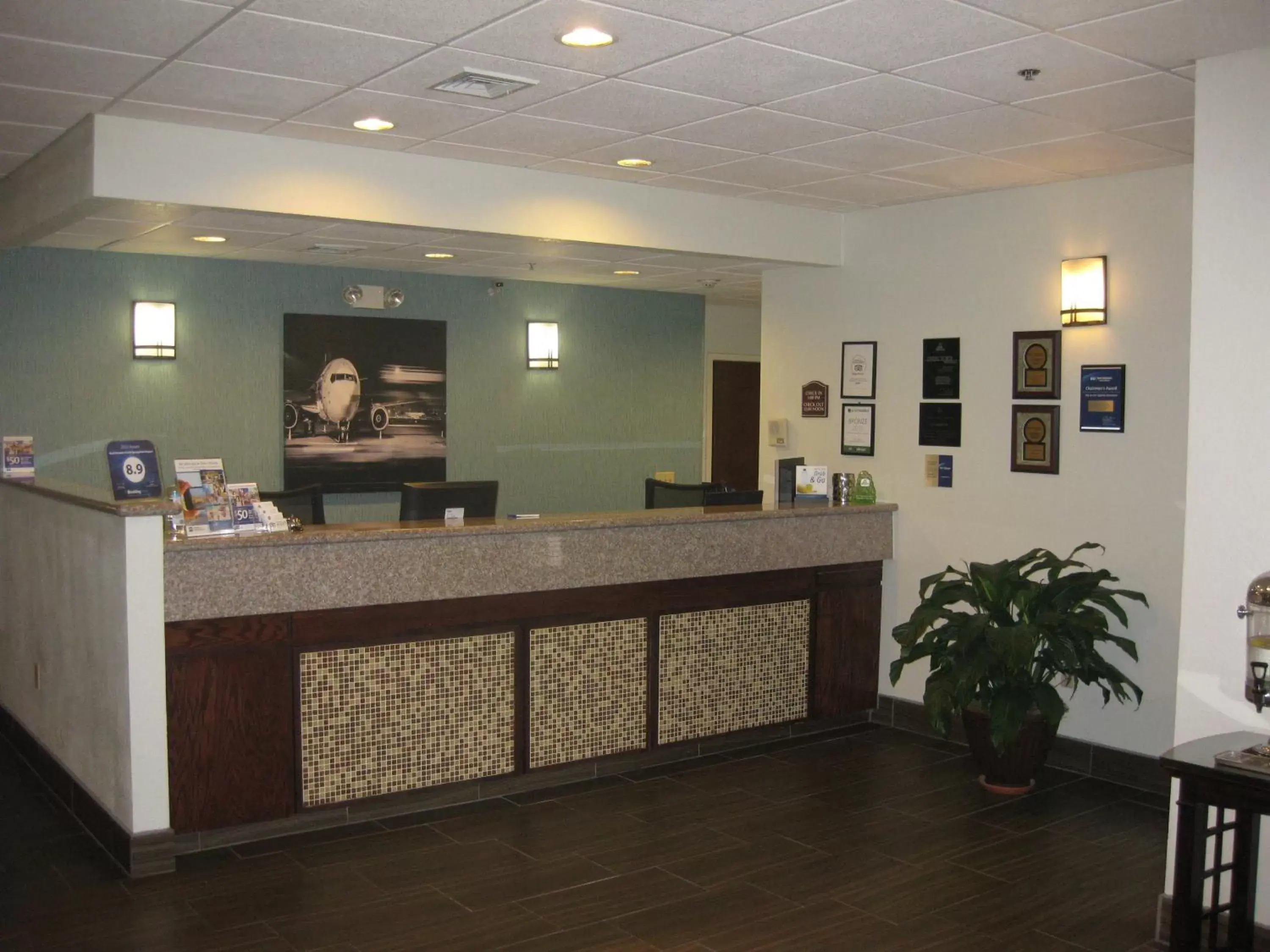 Lobby or reception, Lobby/Reception in Best Western Plus Springfield Airport Inn