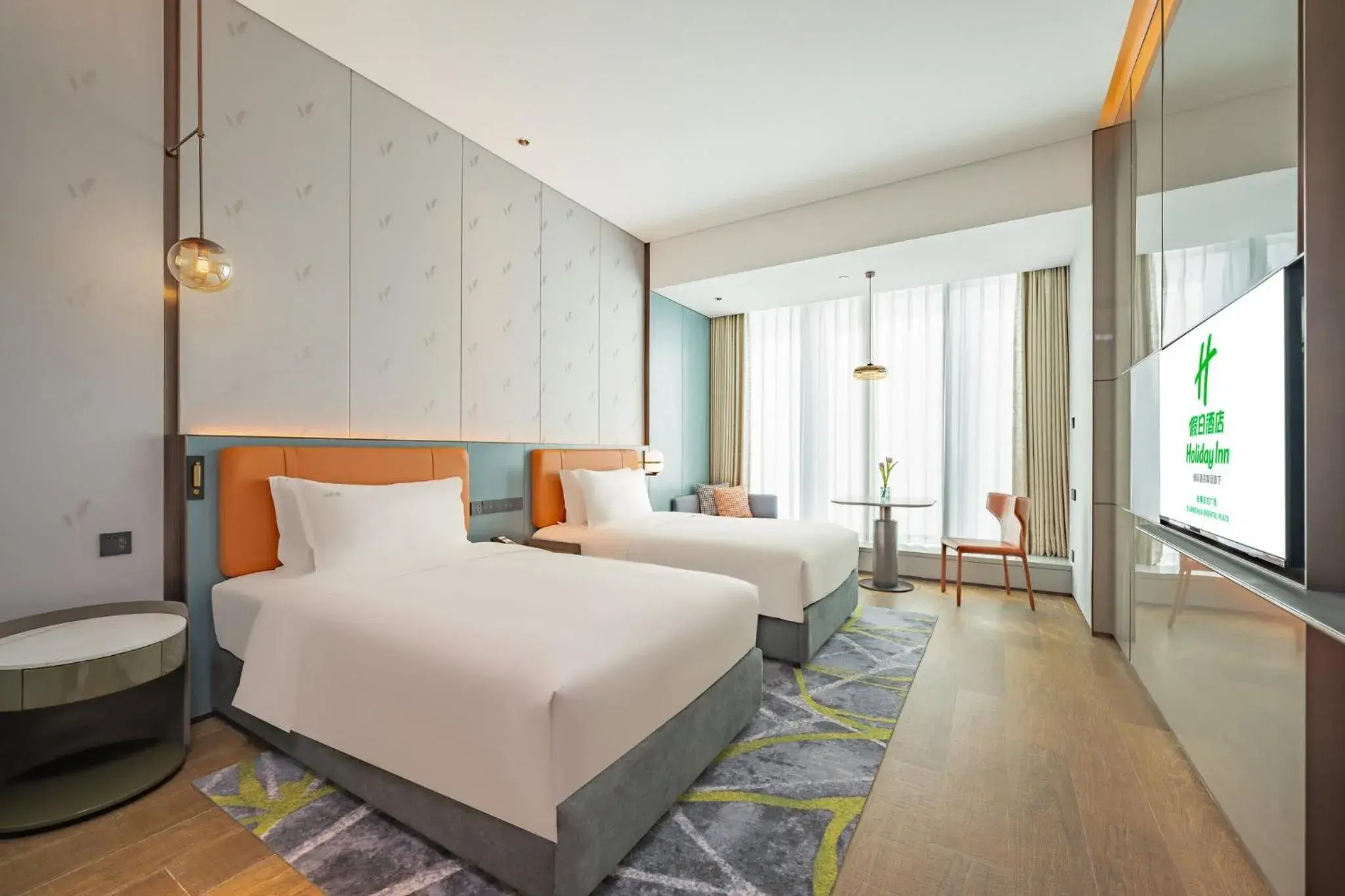 Photo of the whole room, Bed in Holiday Inn Changchun Oriental Plaza, an IHG Hotel