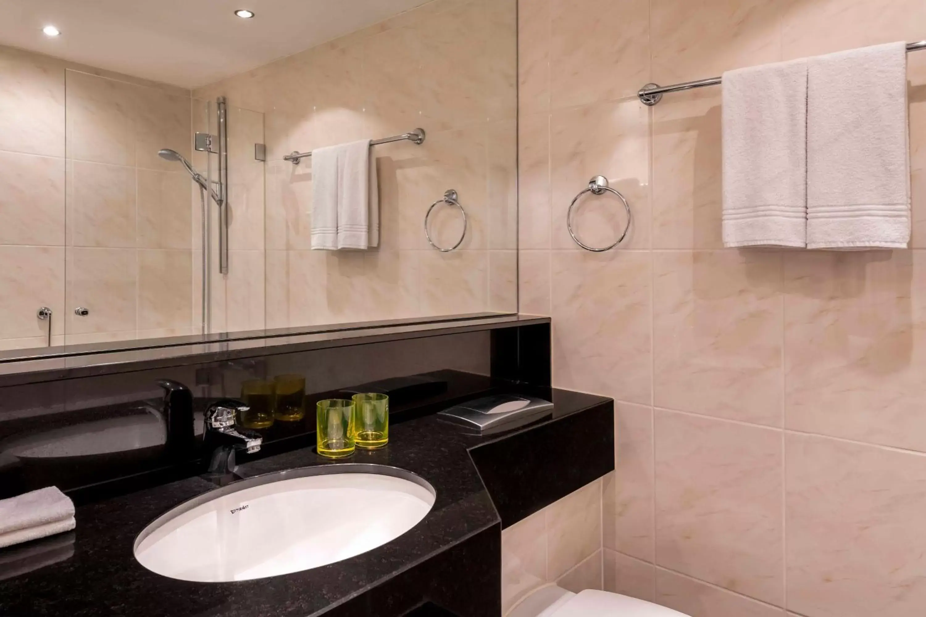 Bathroom in Four Points by Sheraton Munich Arabellapark