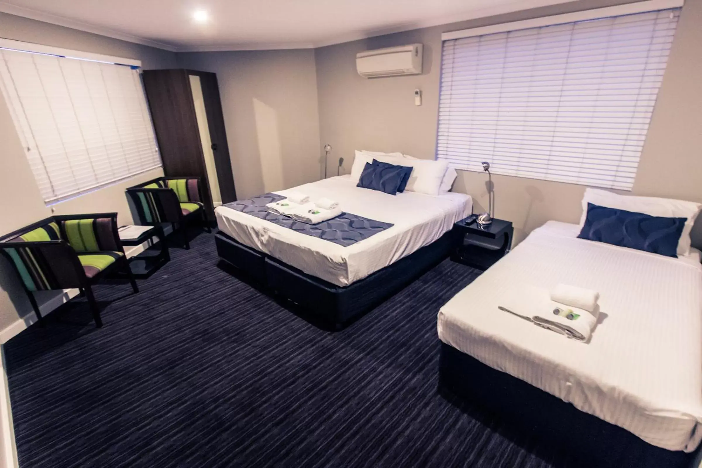 Bedroom, Bed in The Premier Hotel Broadmeadow