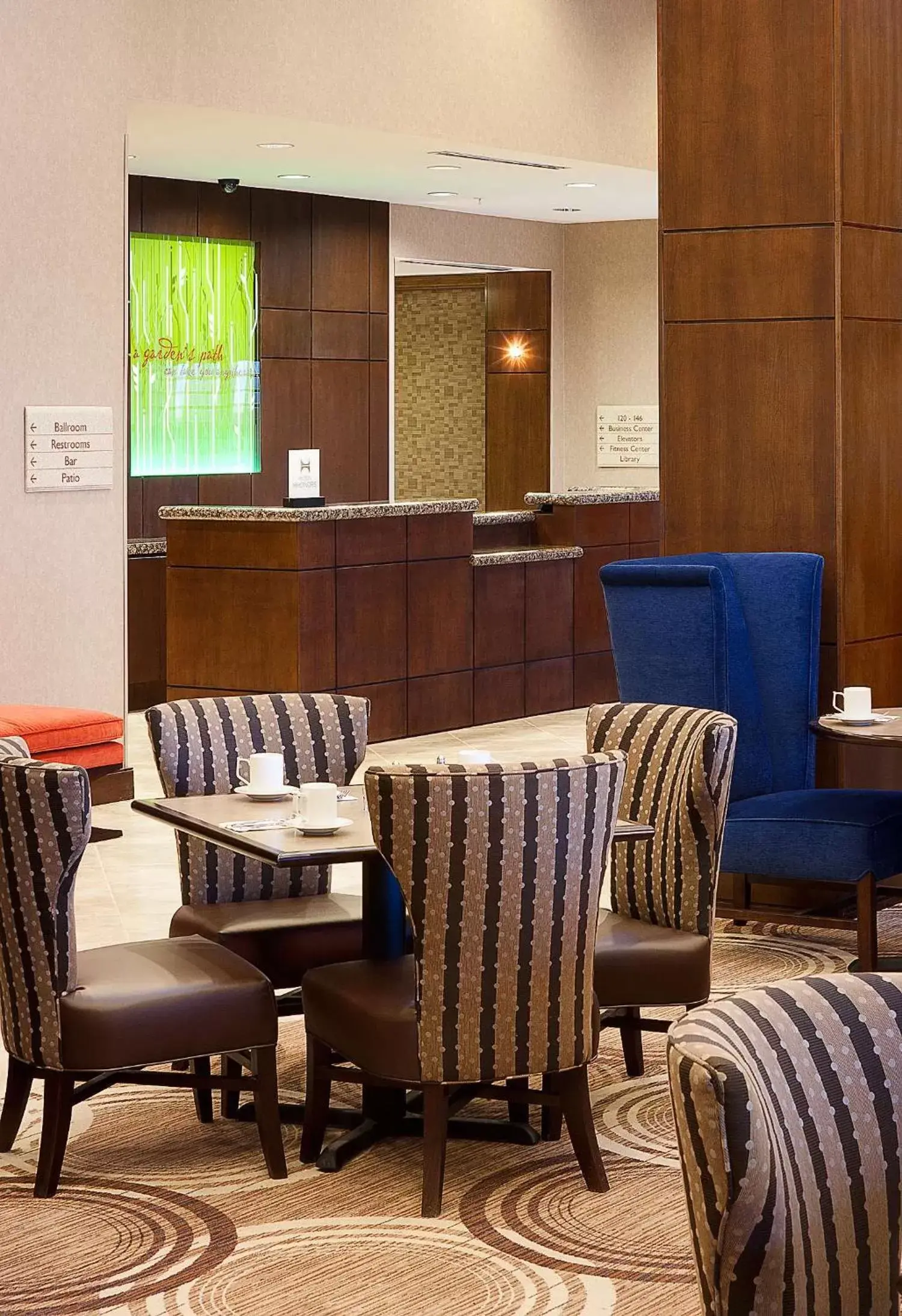 Restaurant/places to eat in Hilton Garden Inn El Paso Airport