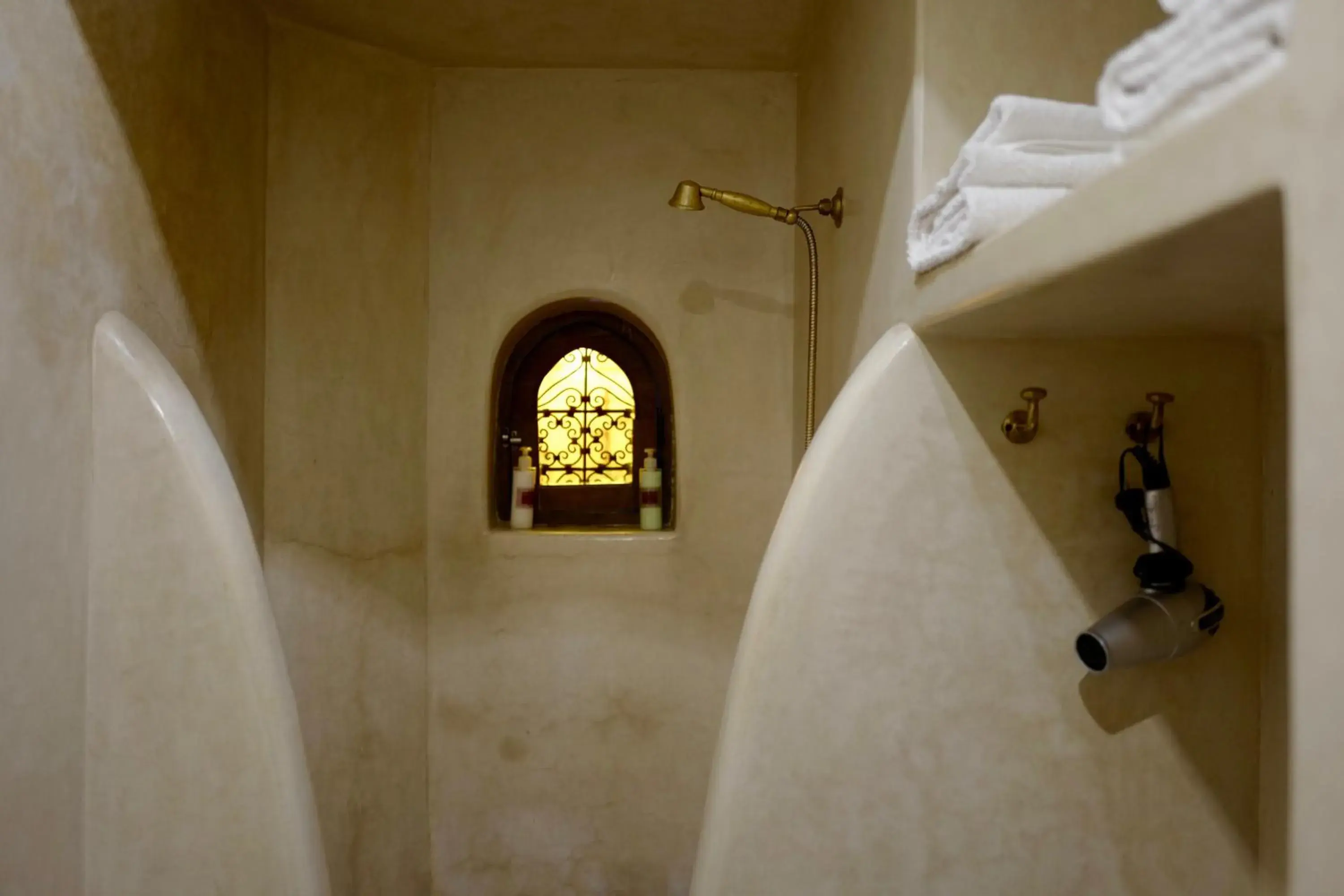 Shower, Bathroom in Riad Dar Zaman