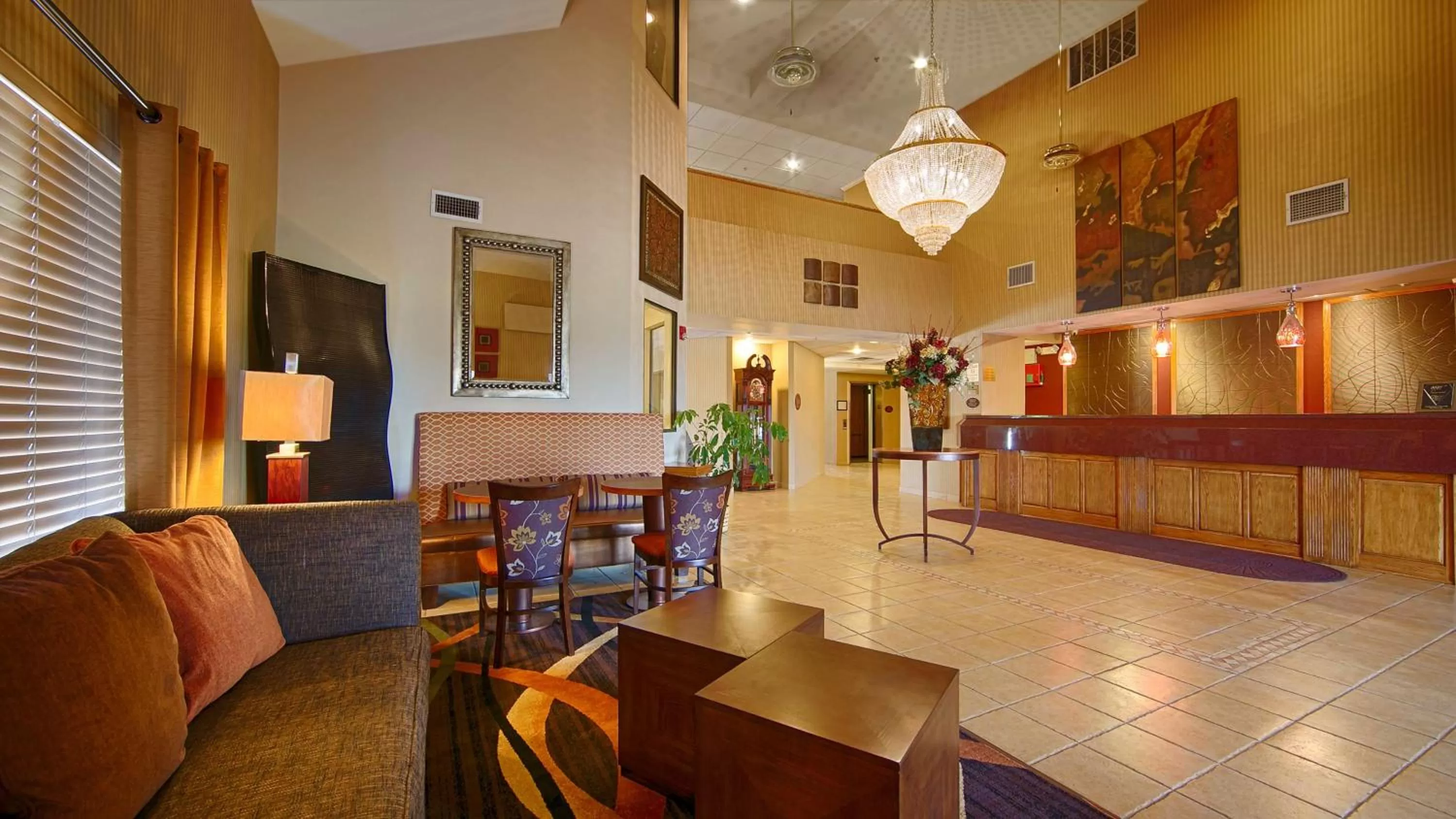 Lobby or reception in Best Western Plus Tulsa Woodland Hills Hotel and Suites