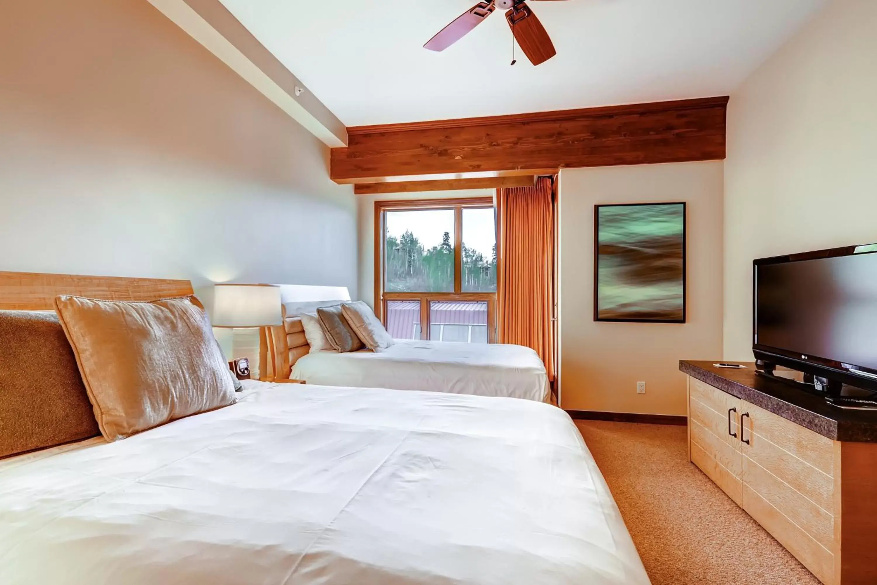 Bedroom, Bed in The Osprey at Beaver Creek, a RockResort