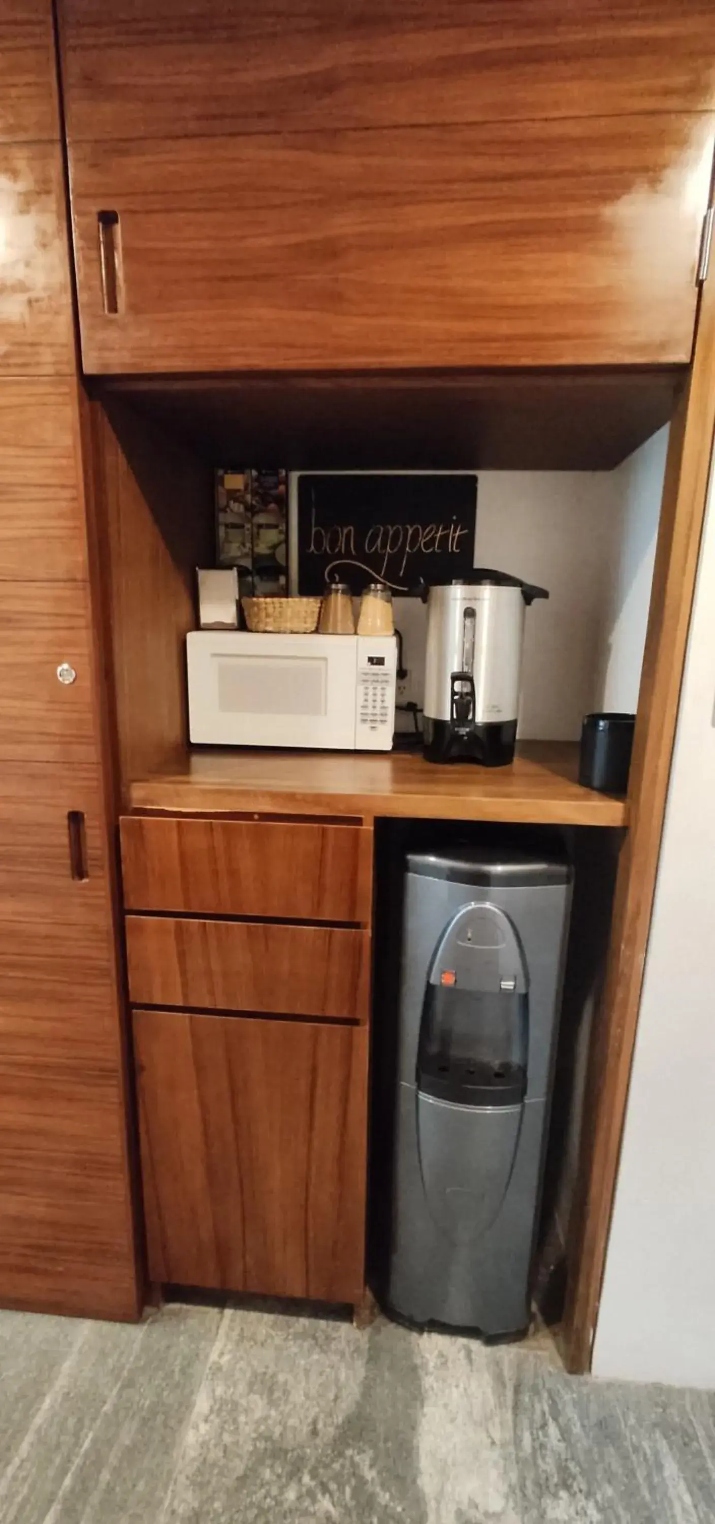 Coffee/tea facilities, Kitchen/Kitchenette in Ximena Hotel Boutique