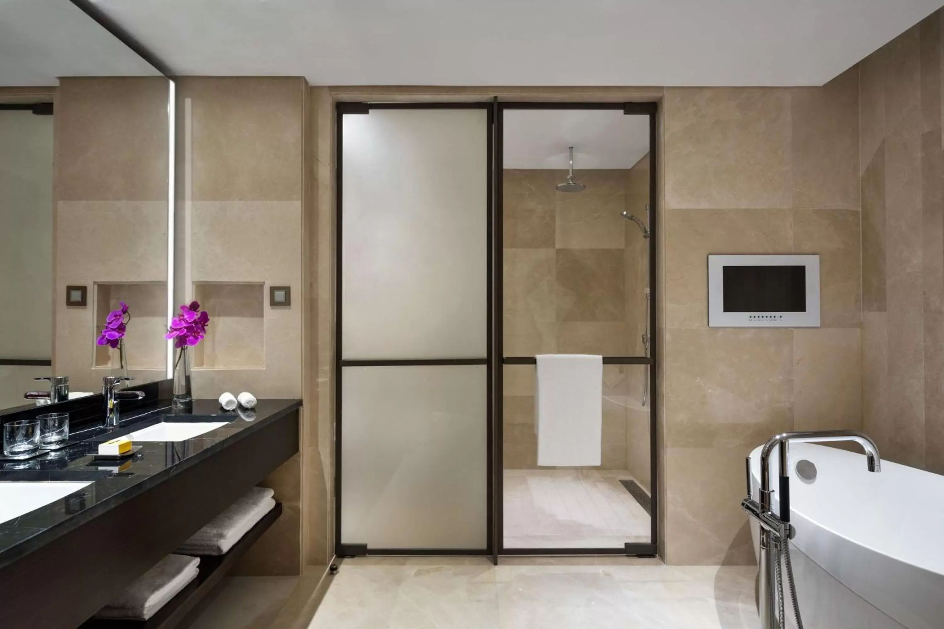 Photo of the whole room, Bathroom in Hyatt Regency Riyadh Olaya