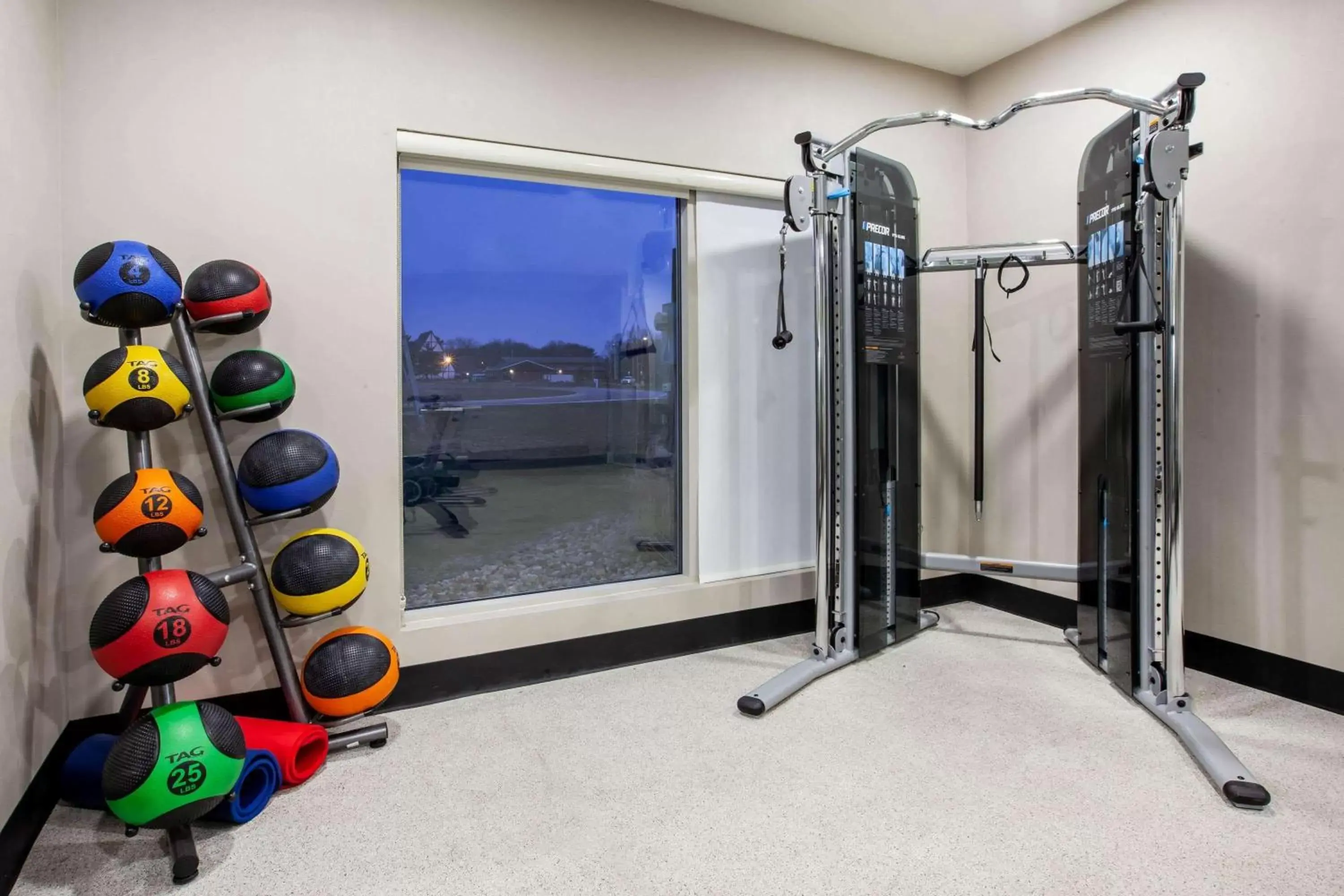 Fitness centre/facilities, Fitness Center/Facilities in La Quinta Inn and Suites by Wyndham Elkhart