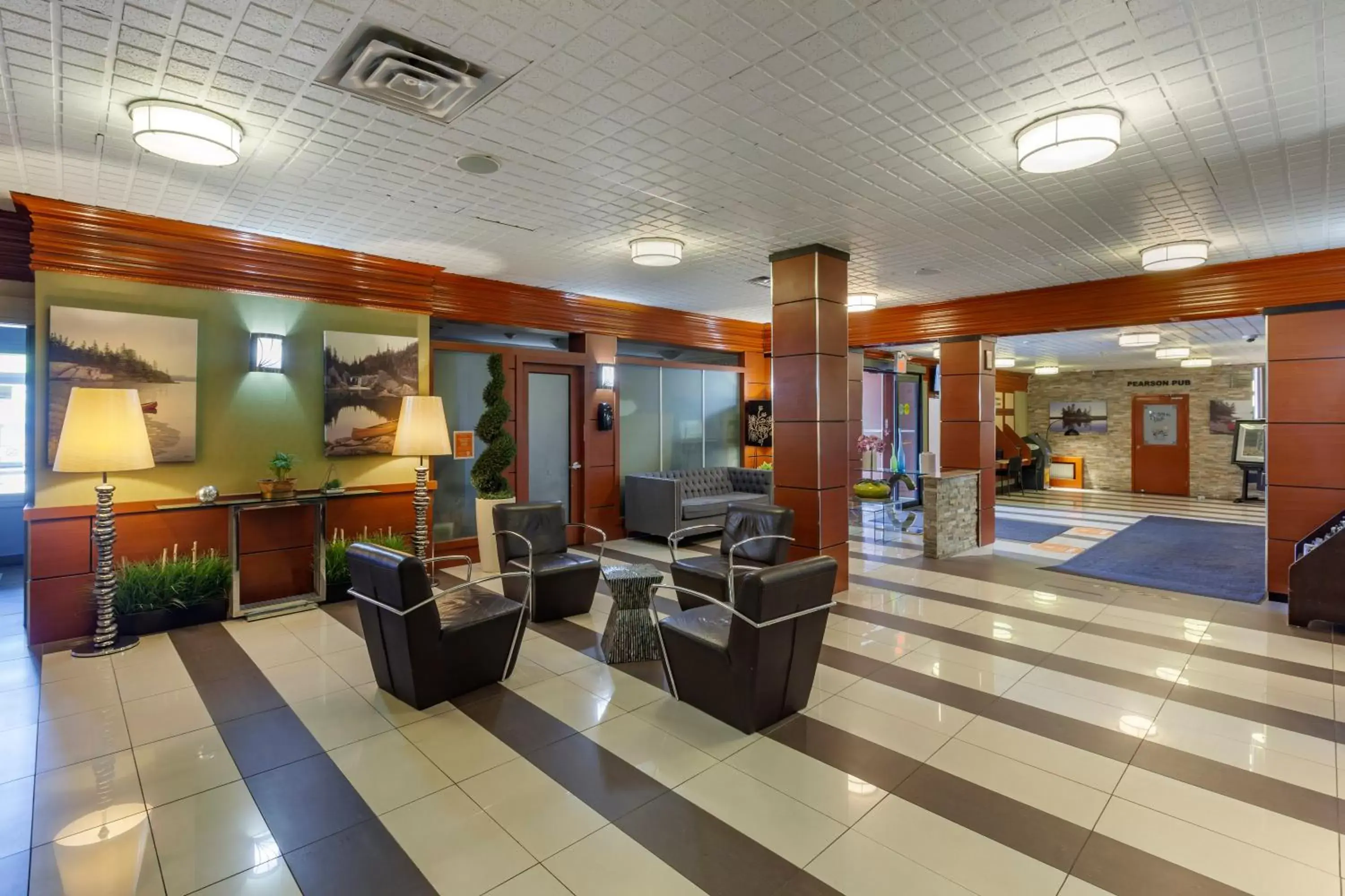 Property building, Lobby/Reception in Quality Inn Toronto Airport